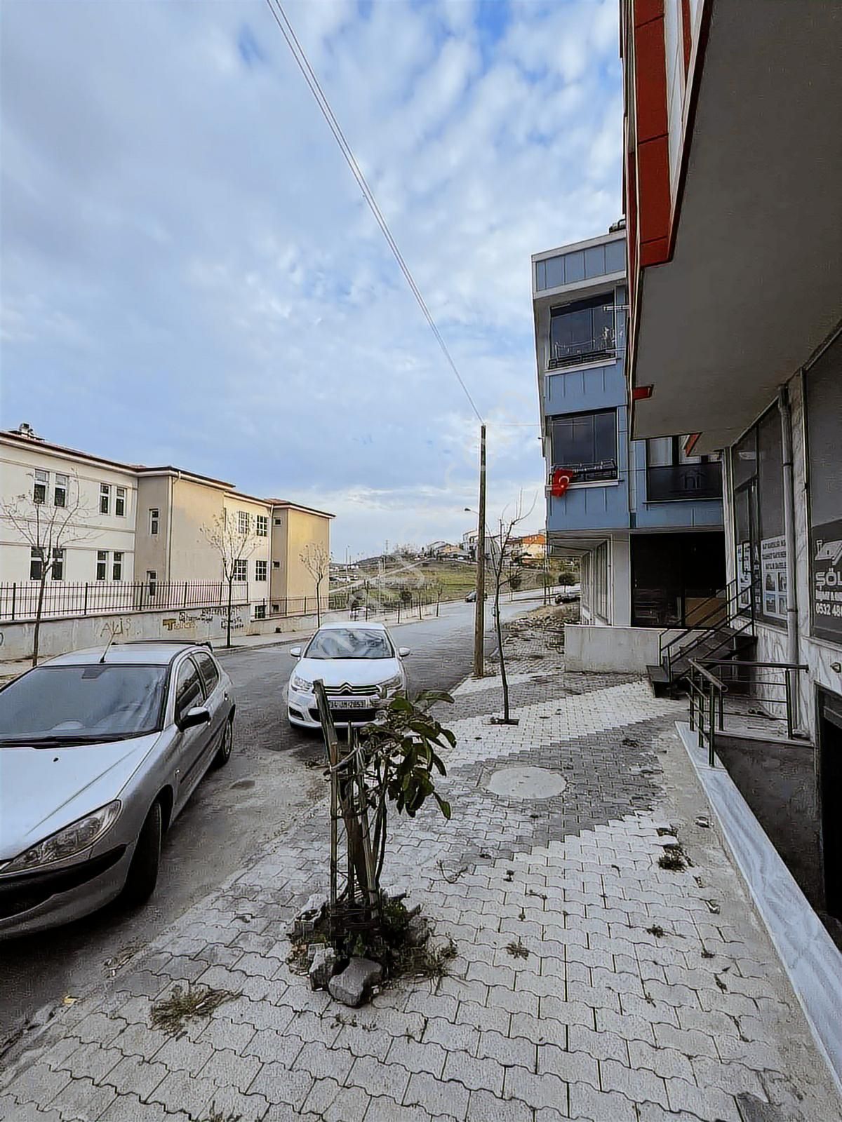 Haraççı Mah Satılık 2 Katlı Dükkan - Görsel 12