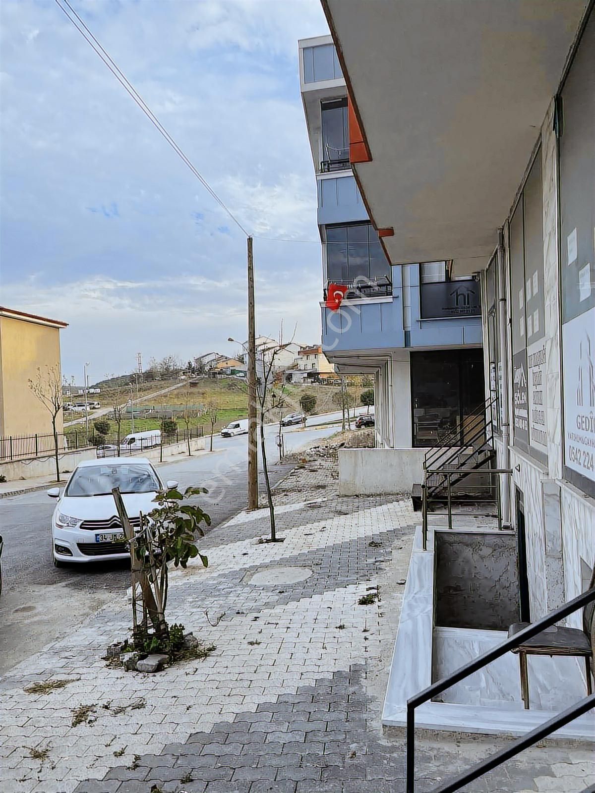 Haraççı Mah Satılık 2 Katlı Dükkan - Görsel 13