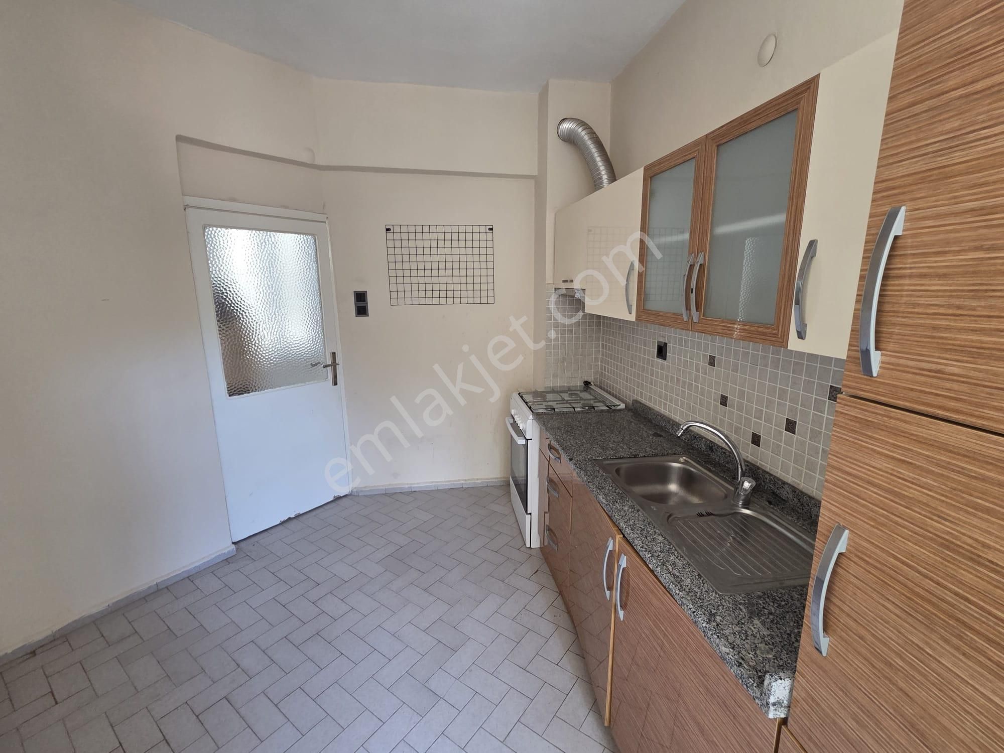 Meltem'de, Adliye Karşısında, Ofis Kullanımına Uygun, Kiralık 3+1 Daire - Görsel 2