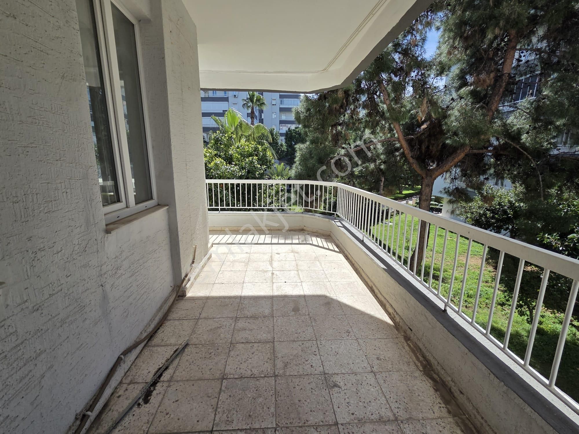 Meltem'de, Adliye Karşısında, Ofis Kullanımına Uygun, Kiralık 3+1 Daire - Görsel 5