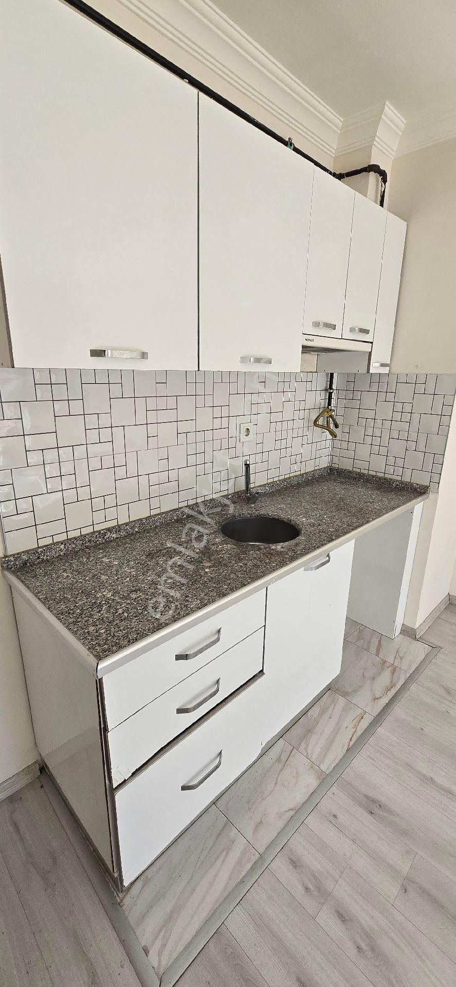 Eskişehir-tepebaşı-esentepe Mahallesinde Kiralık 1+1 Daire eğitimciler Caddesi Yakını