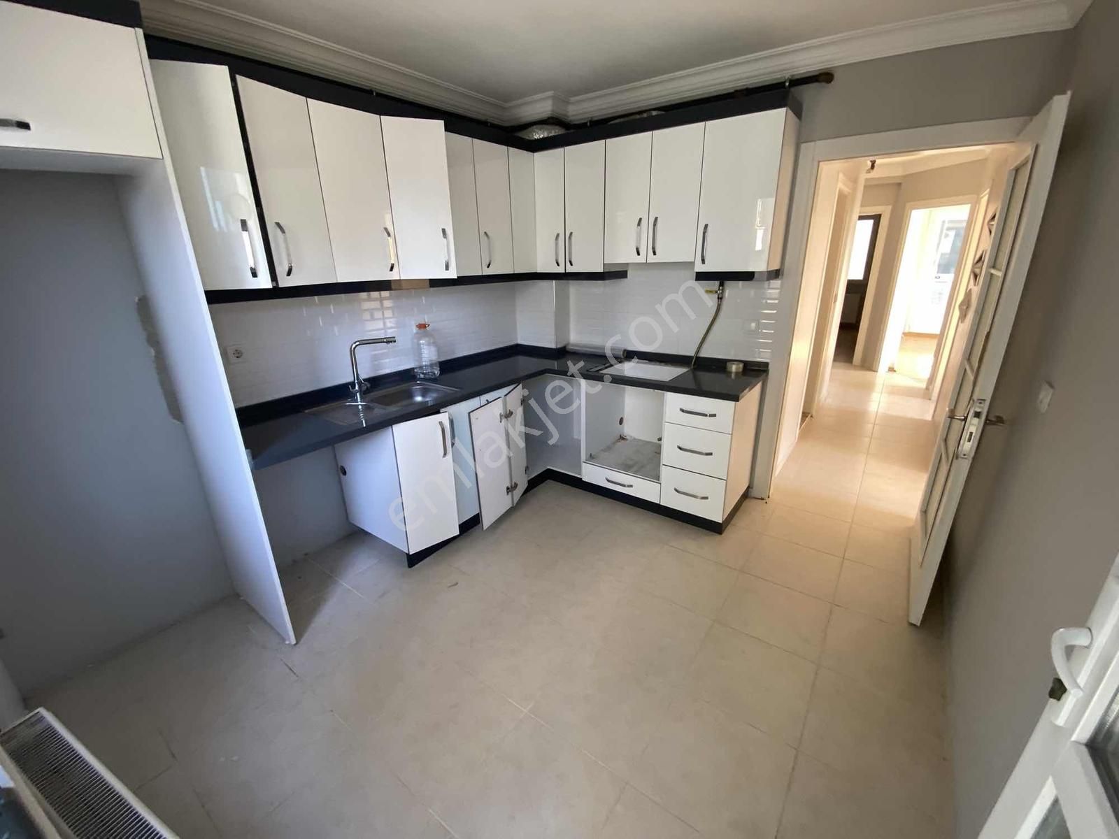 Buca Adatepe'de Kiralık 3+1 Arakat Doğalgazlı Klimalı Ev - Görsel 13