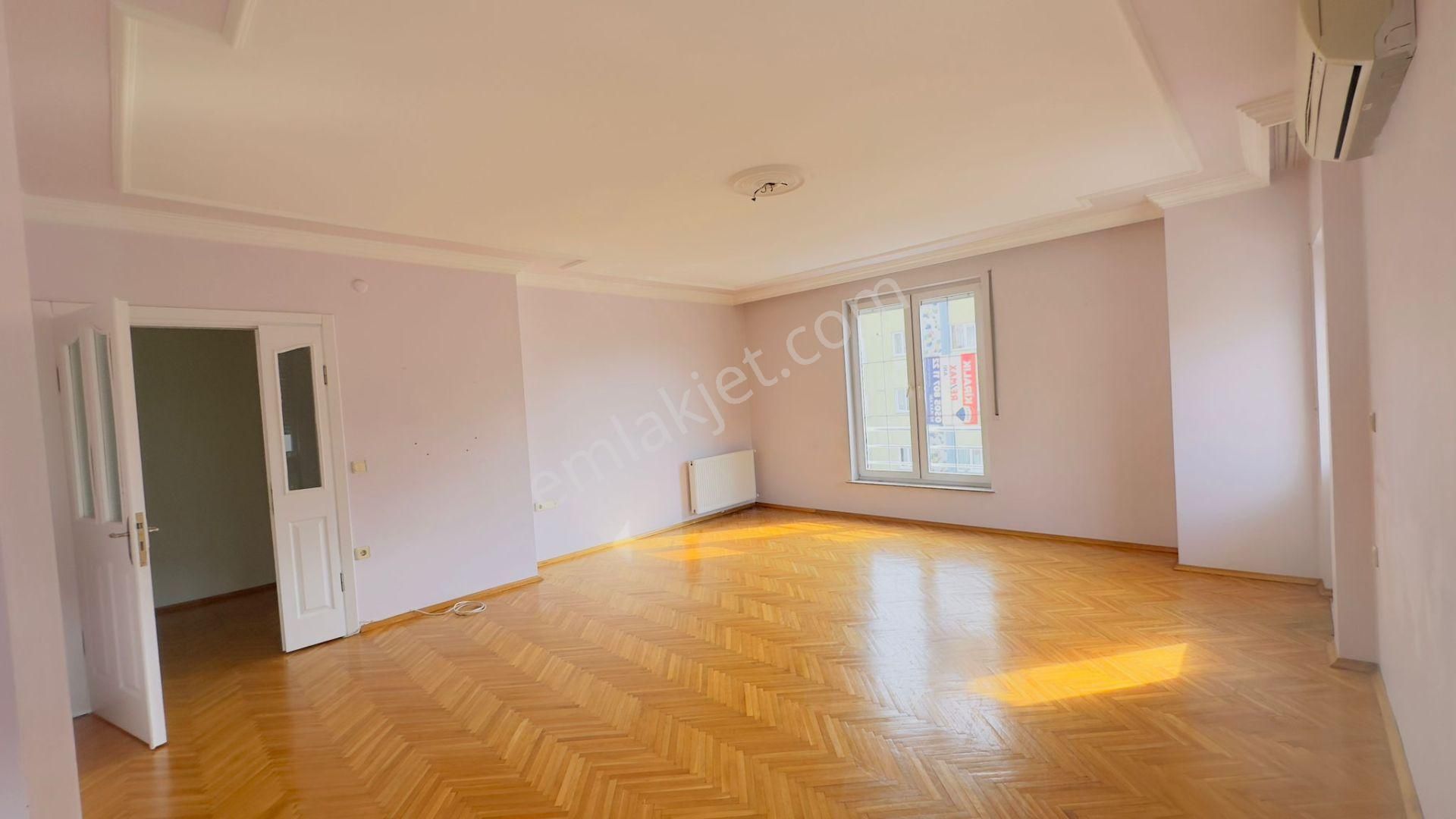 Ümraniye Esenevler 'de Geniş Ve Ferah Kiralık 3+1 Daire - Görsel 8