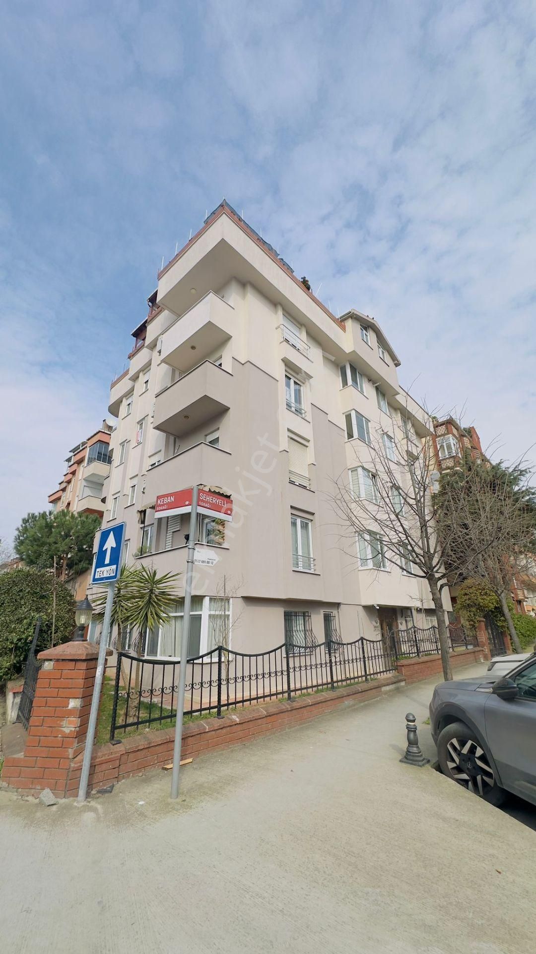 Ümraniye Esenevler 'de Geniş Ve Ferah Kiralık 3+1 Daire