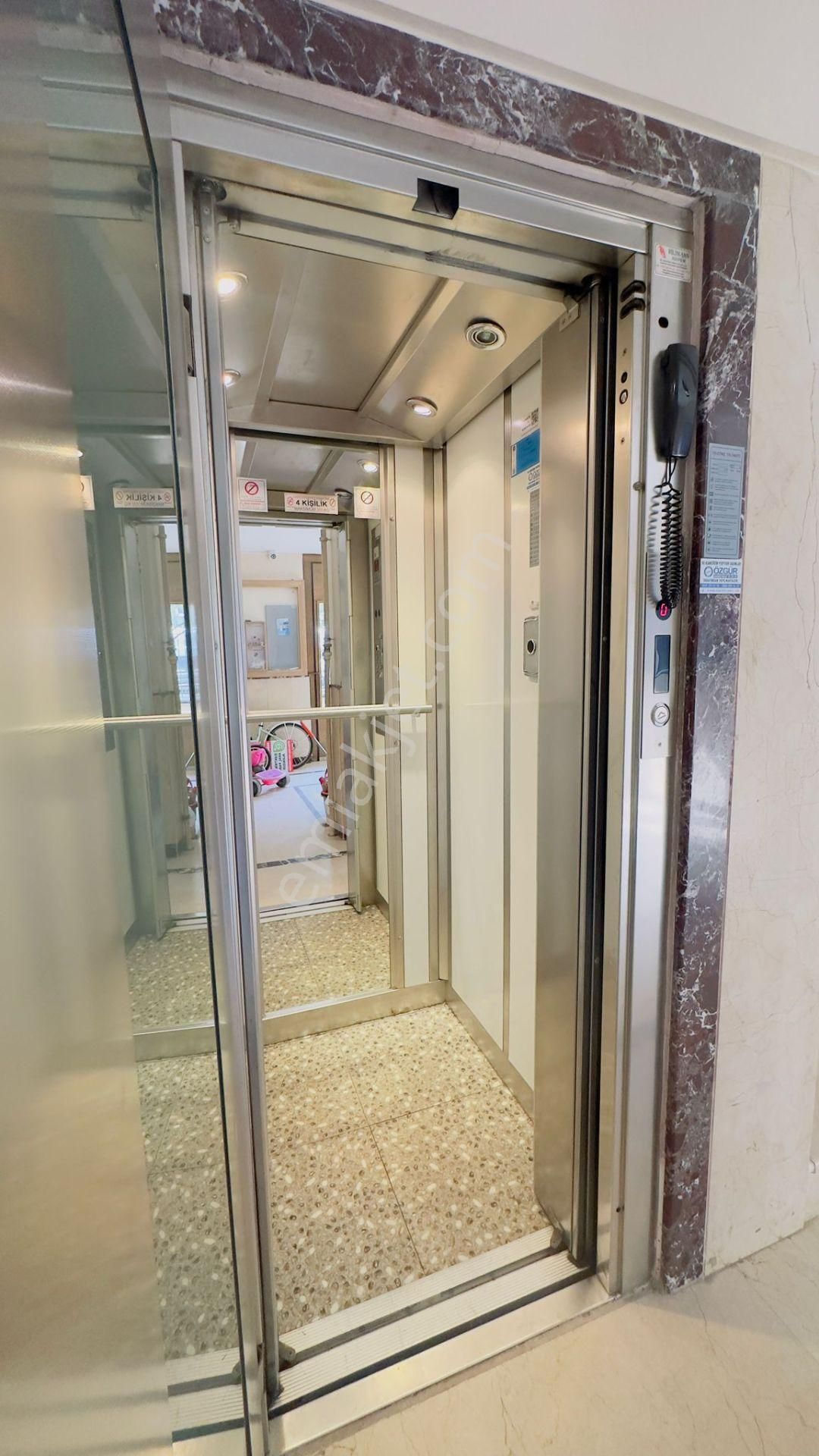 Ümraniye Esenevler 'de Geniş Ve Ferah Kiralık 3+1 Daire - Görsel 3