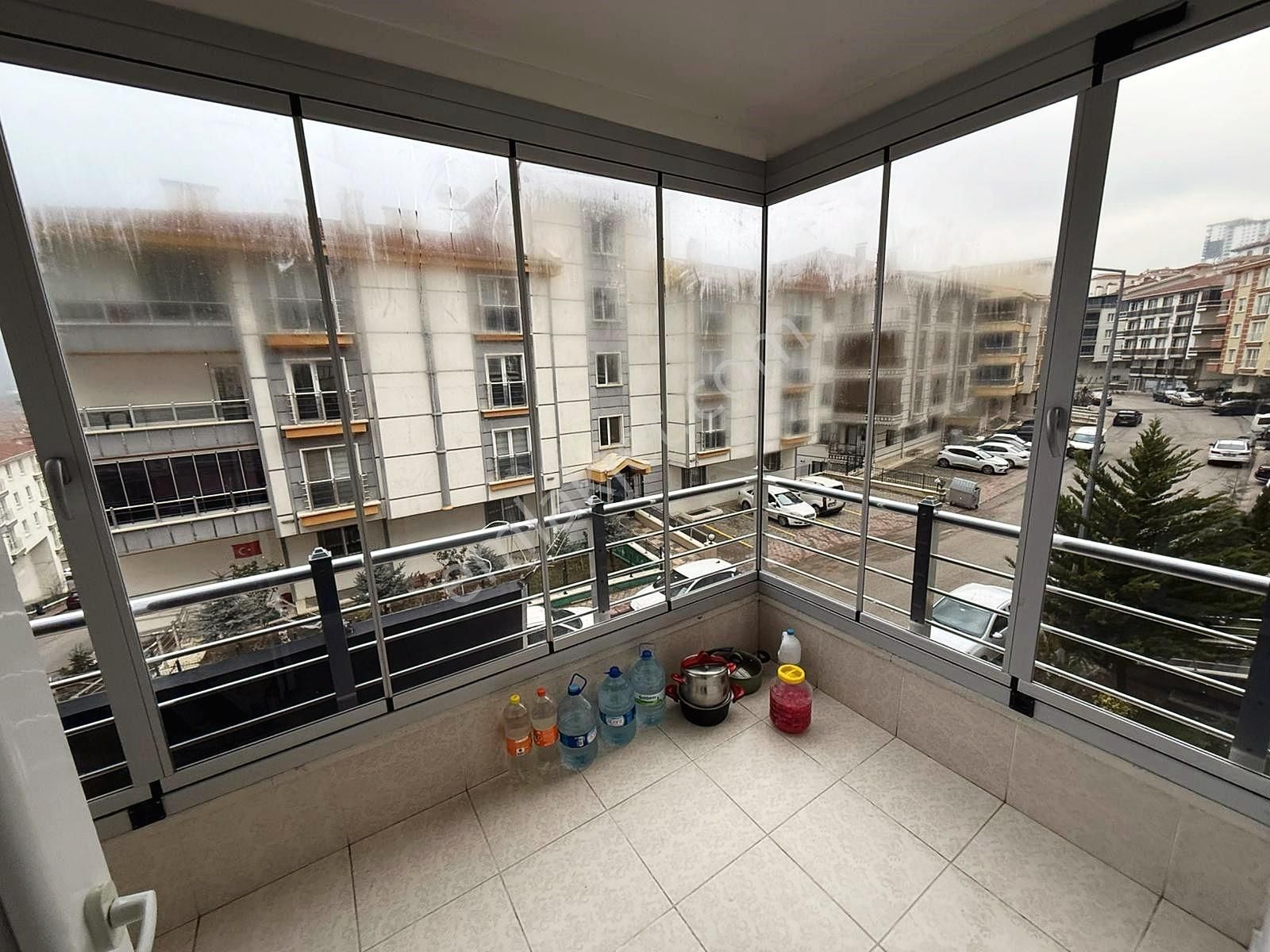 Atapark Ta Orta Kat Masrafsız 340 Cad Yakını 4+1 Satılık Daire