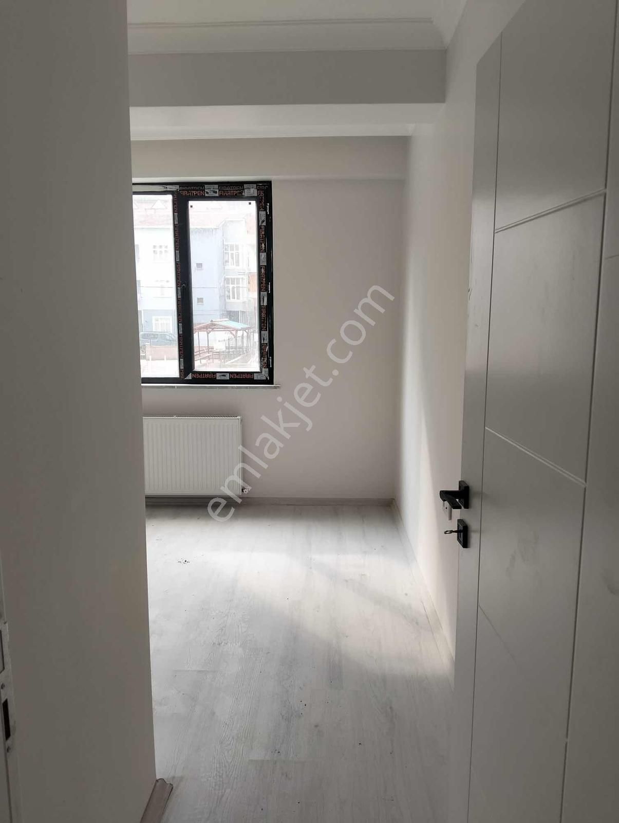 Merkezi Konumda 2+1 Kiralık - Görsel 16