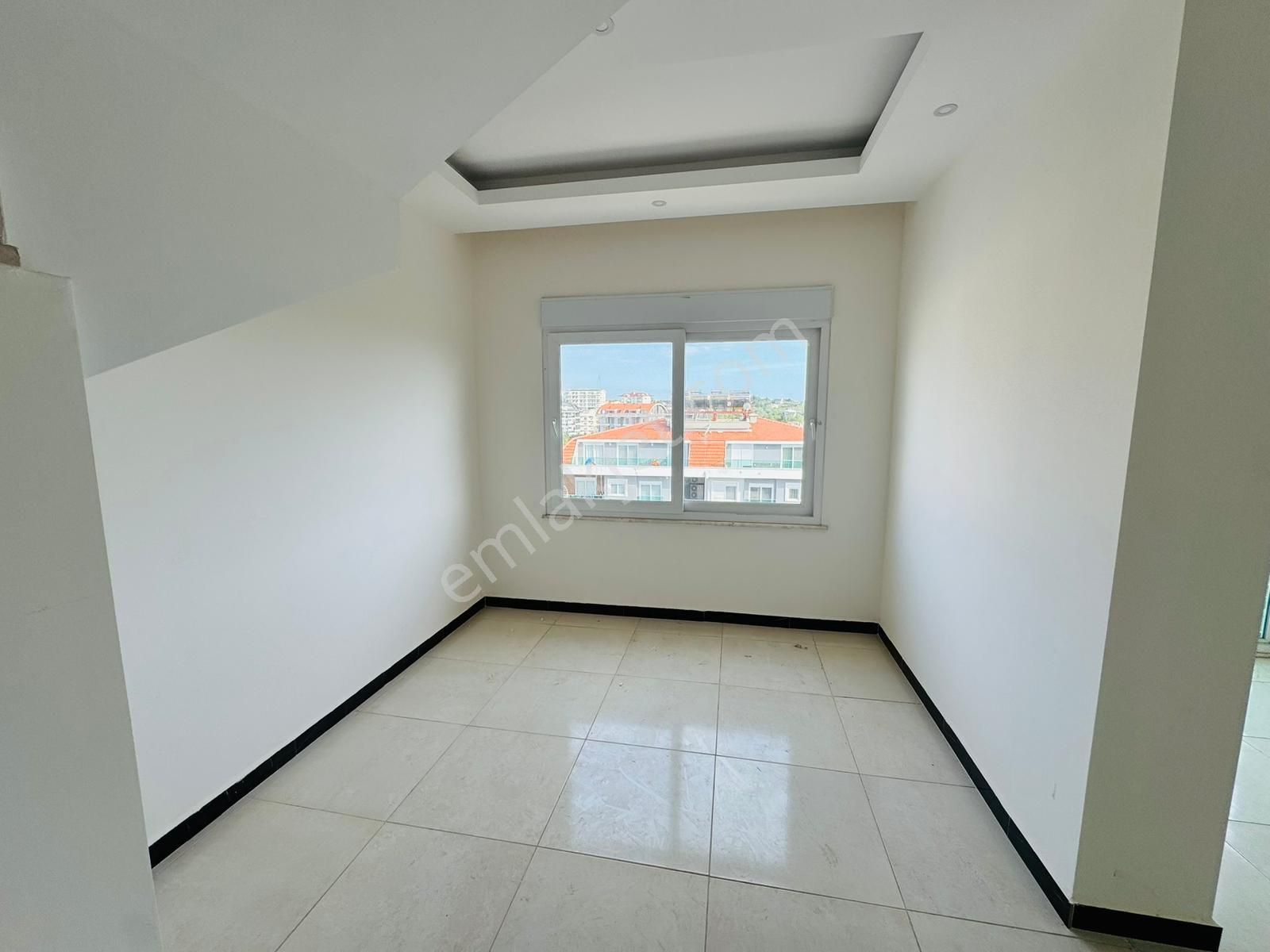 Oba Karakocalı Da Site İçerisinde Bulunan 3+1 Ters Dublex Daire - Görsel 9