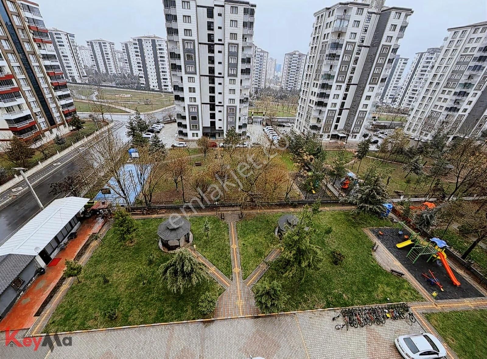 Kayapınar Fırat Mahallesinde Satılık Geniş 4+1 Daire - Görsel 3