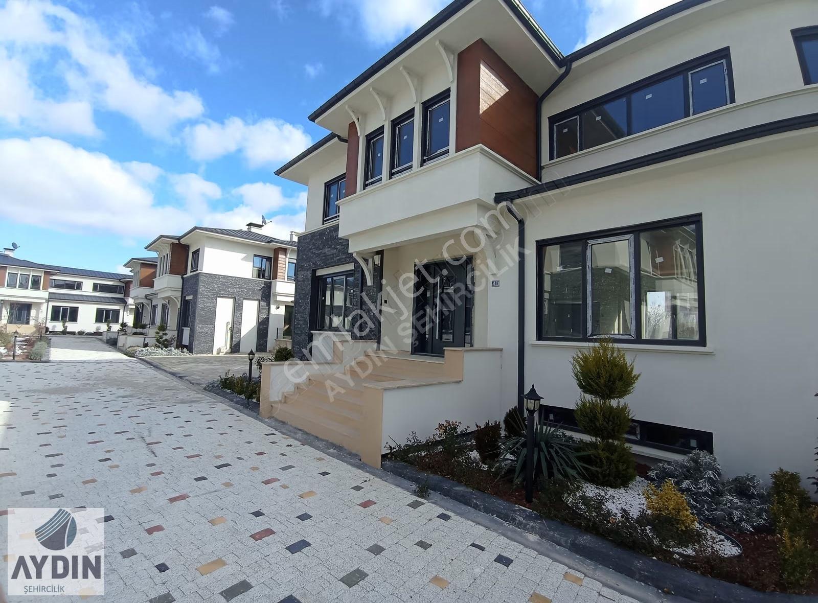 Aydın Satıyor'dan Laleli Villalarında 5+1 Lüks Akıllı Villa - Görsel 24