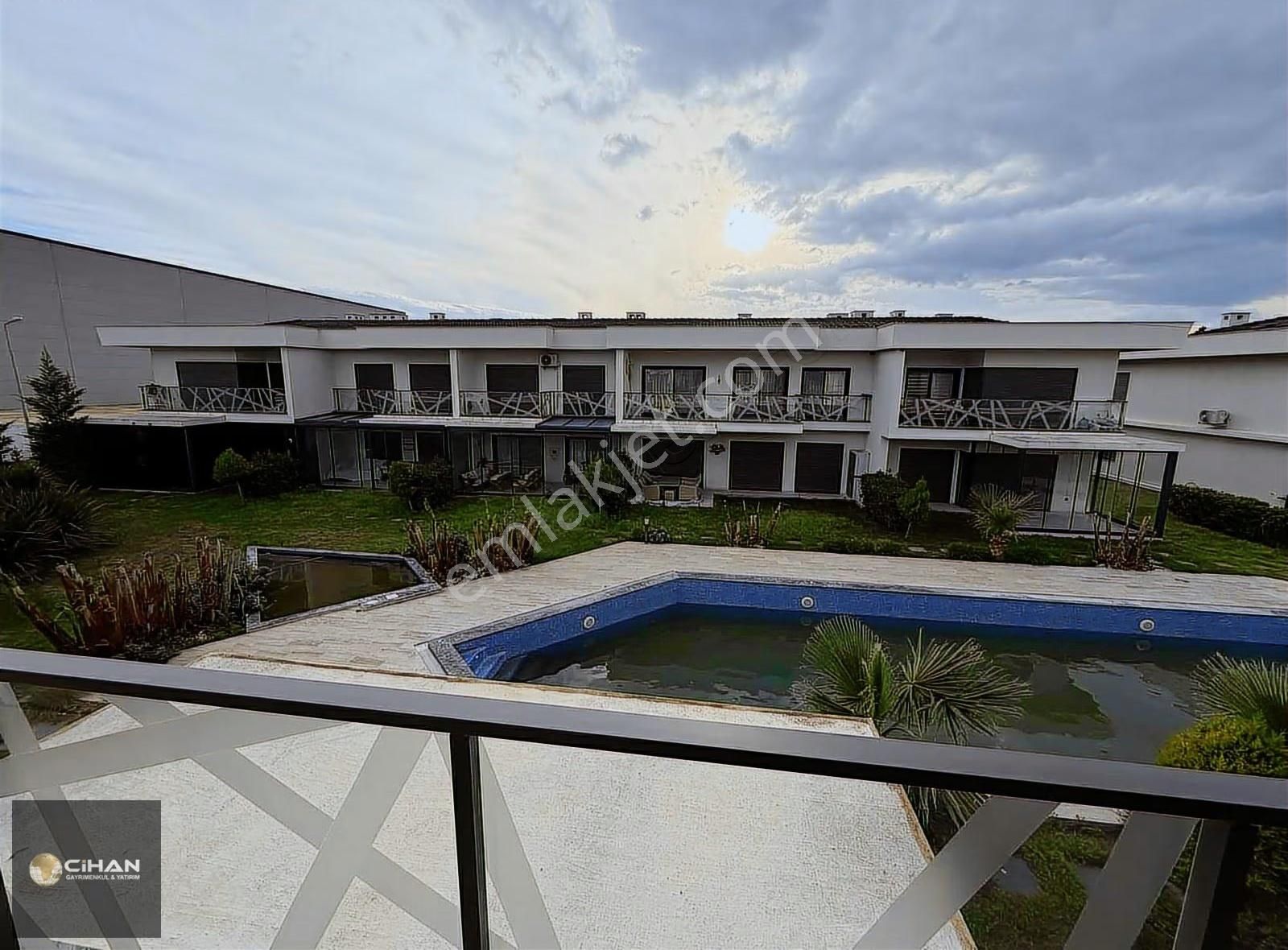 Kuşadası'nda Fırsat Yazlık Kışlık Daire - Görsel 18