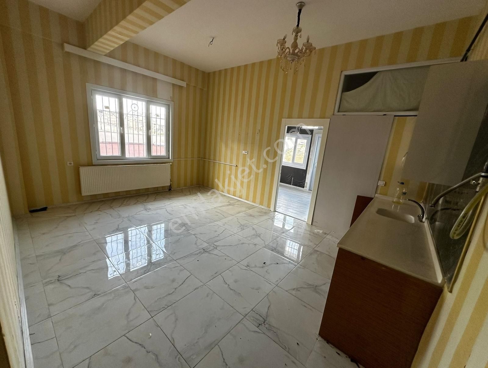 Ertuğrulgazi Mah. 2+1 Amerikan Mutfak Ofis Tapulu Satılık Fırsat