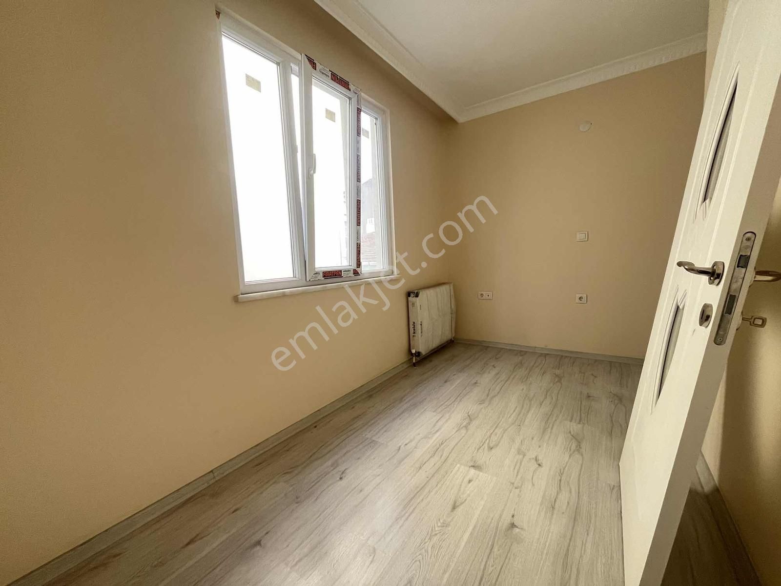Cumhuriyet Mh.'sinde Satılık 3+1 110 M2 Ebeveyn Banyolu Daire - Görsel 11