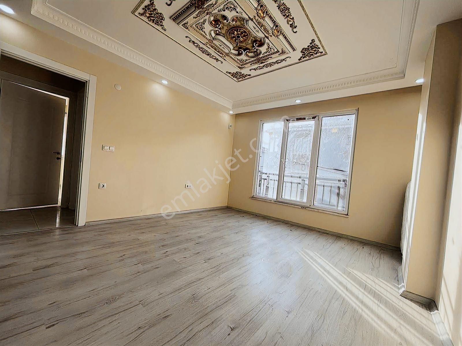 Cumhuriyet Mh.'sinde Satılık 3+1 110 M2 Ebeveyn Banyolu Daire - Görsel 2