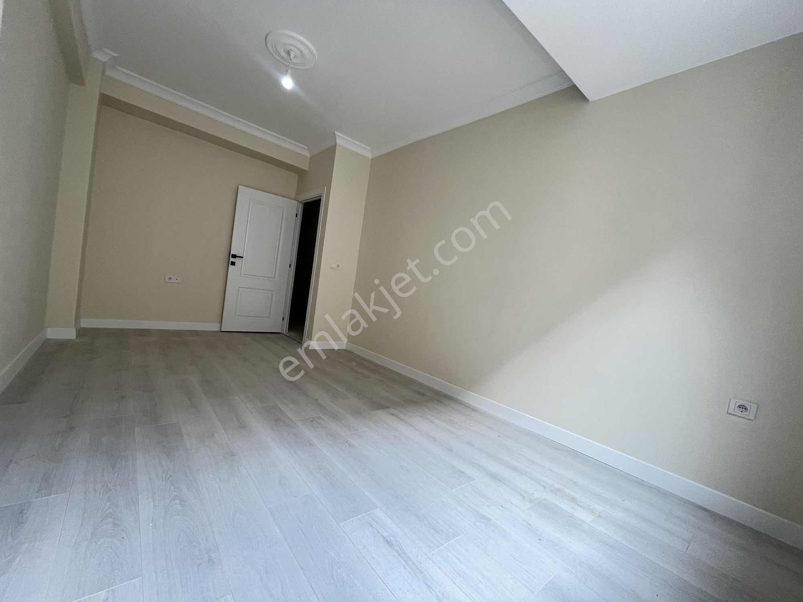 Gültepe Mahallesinde Kiralık 3+1 Sıfır 120m2 Yeni Bina Ön Cephe - Görsel 32
