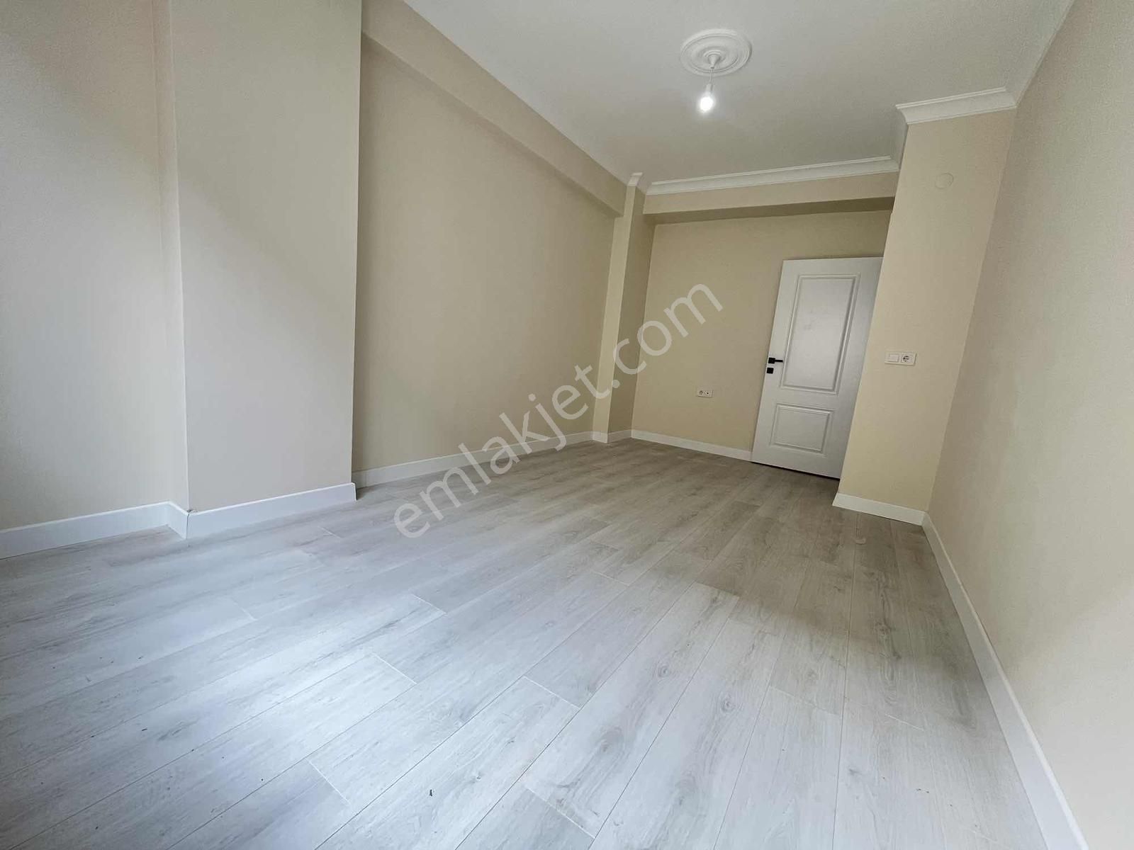 Gültepe Mahallesinde Kiralık 3+1 Sıfır 120m2 Yeni Bina Ön Cephe - Görsel 18