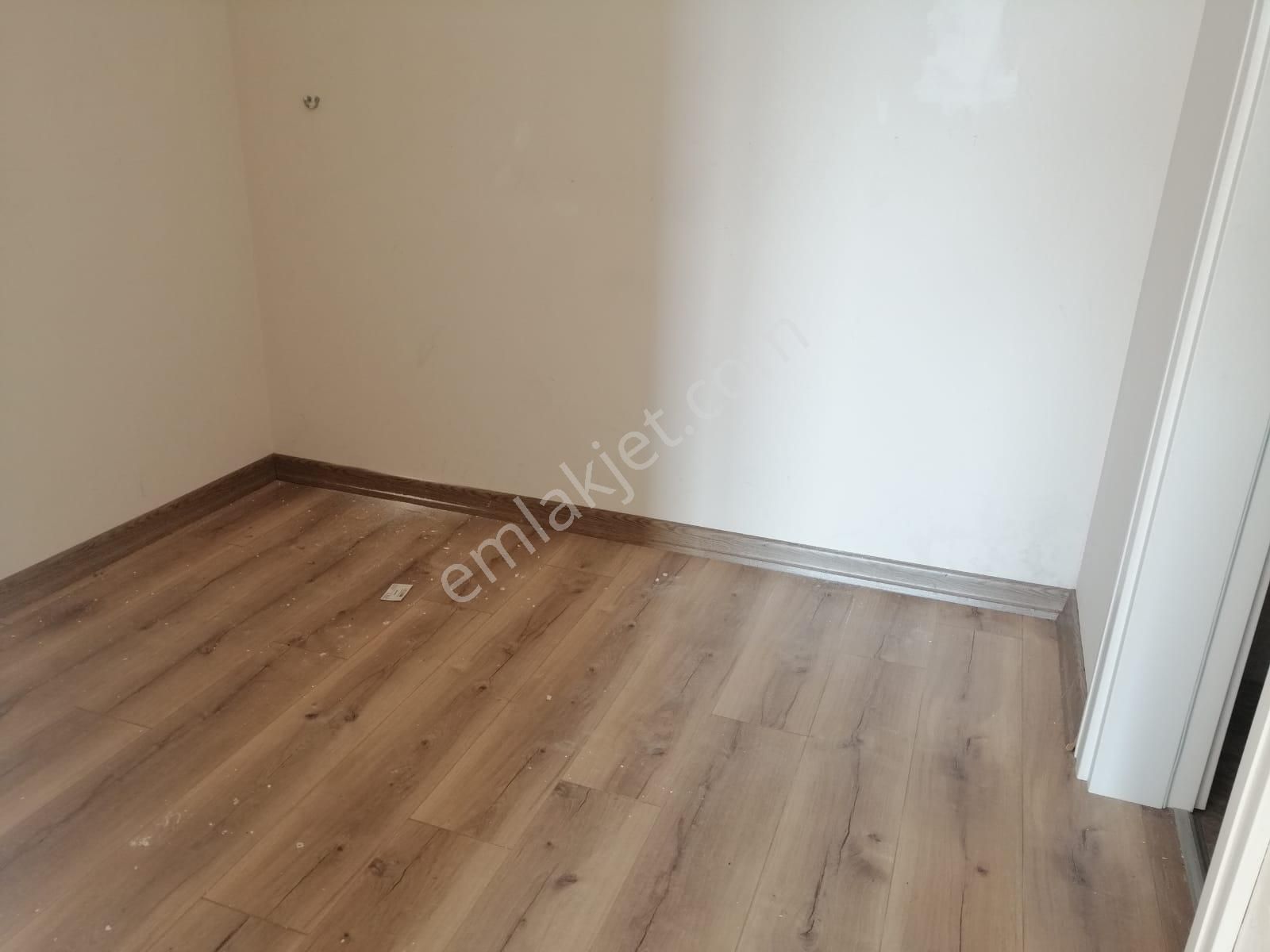 Büyükçekmece Pınartepe Mah Site İçi Kiralık 3+1 Boş Daire - Görsel 16