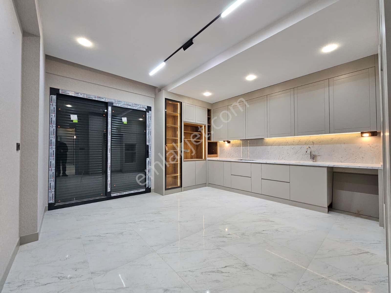 Denizli Yenişafak Mahallesinde Havuzlu Site İçinde Ultra Lüks Satılık Daireler