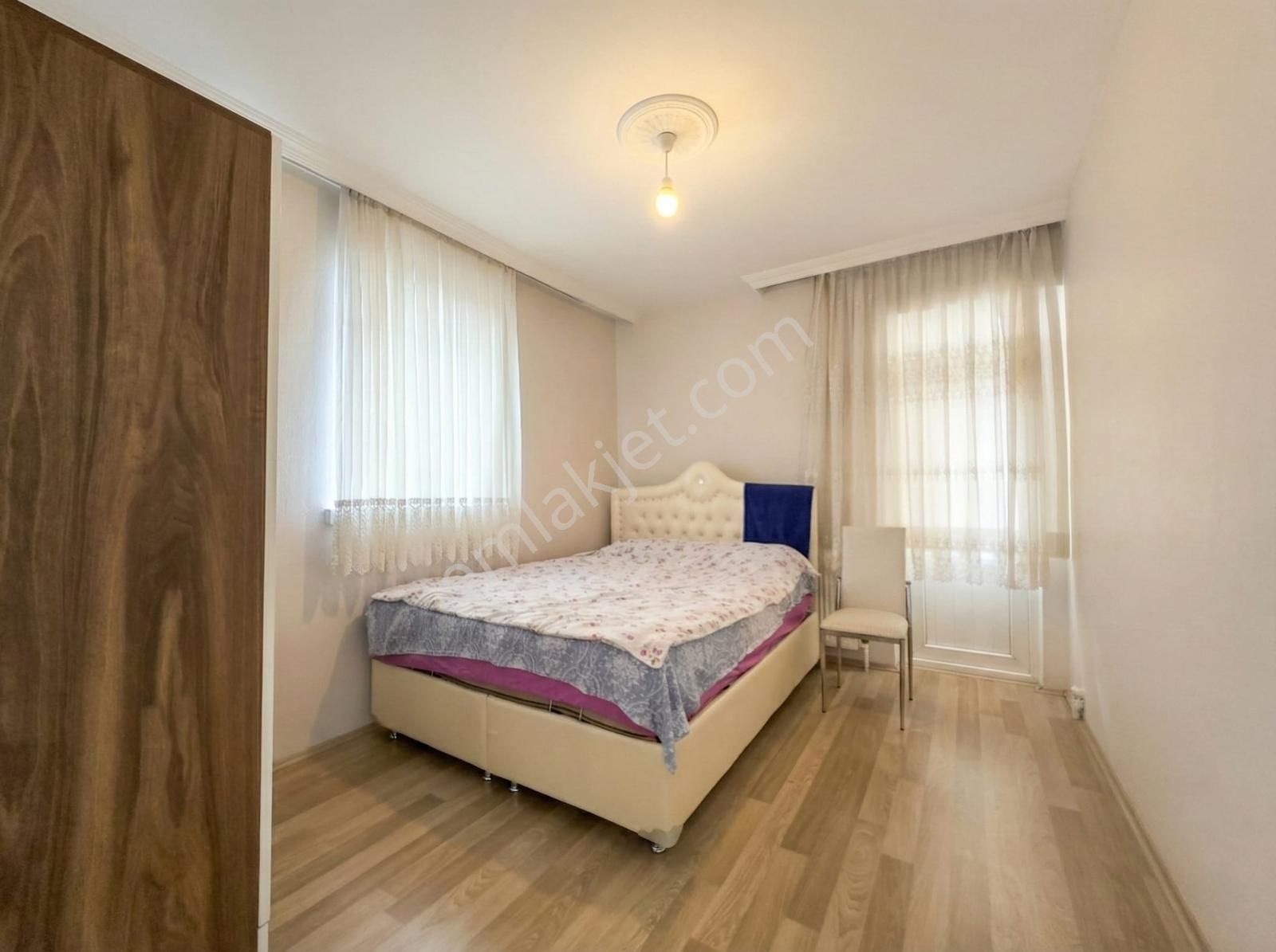 Çankaya Naci Çakır Mahallesinde Kombili Ve Eşyalı 3+1 Ara Kat - Görsel 16