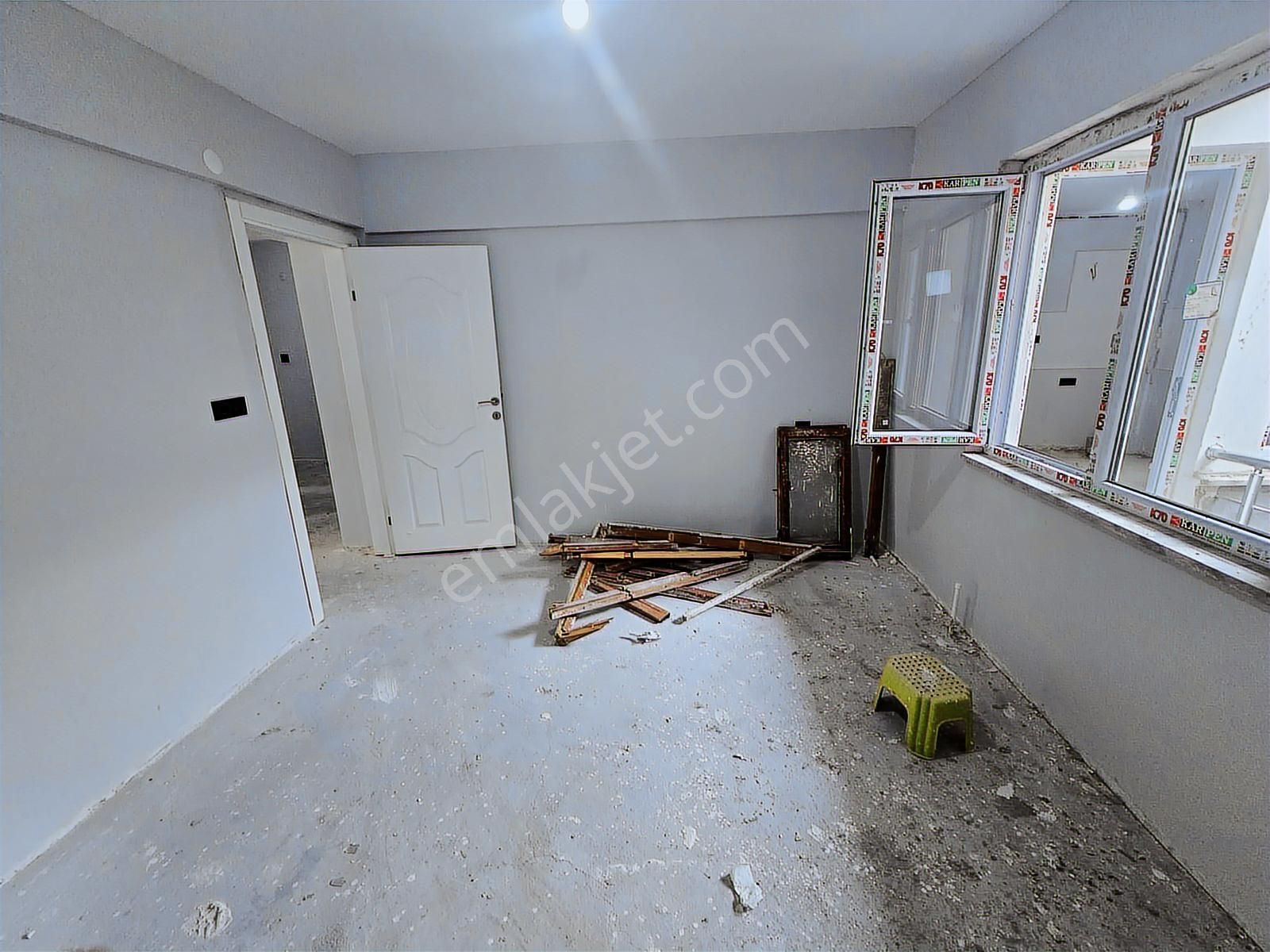 Tırpan'dan Osmangazi Selamet Mah.3katlı Satılık Müstakil Ev - Görsel 3