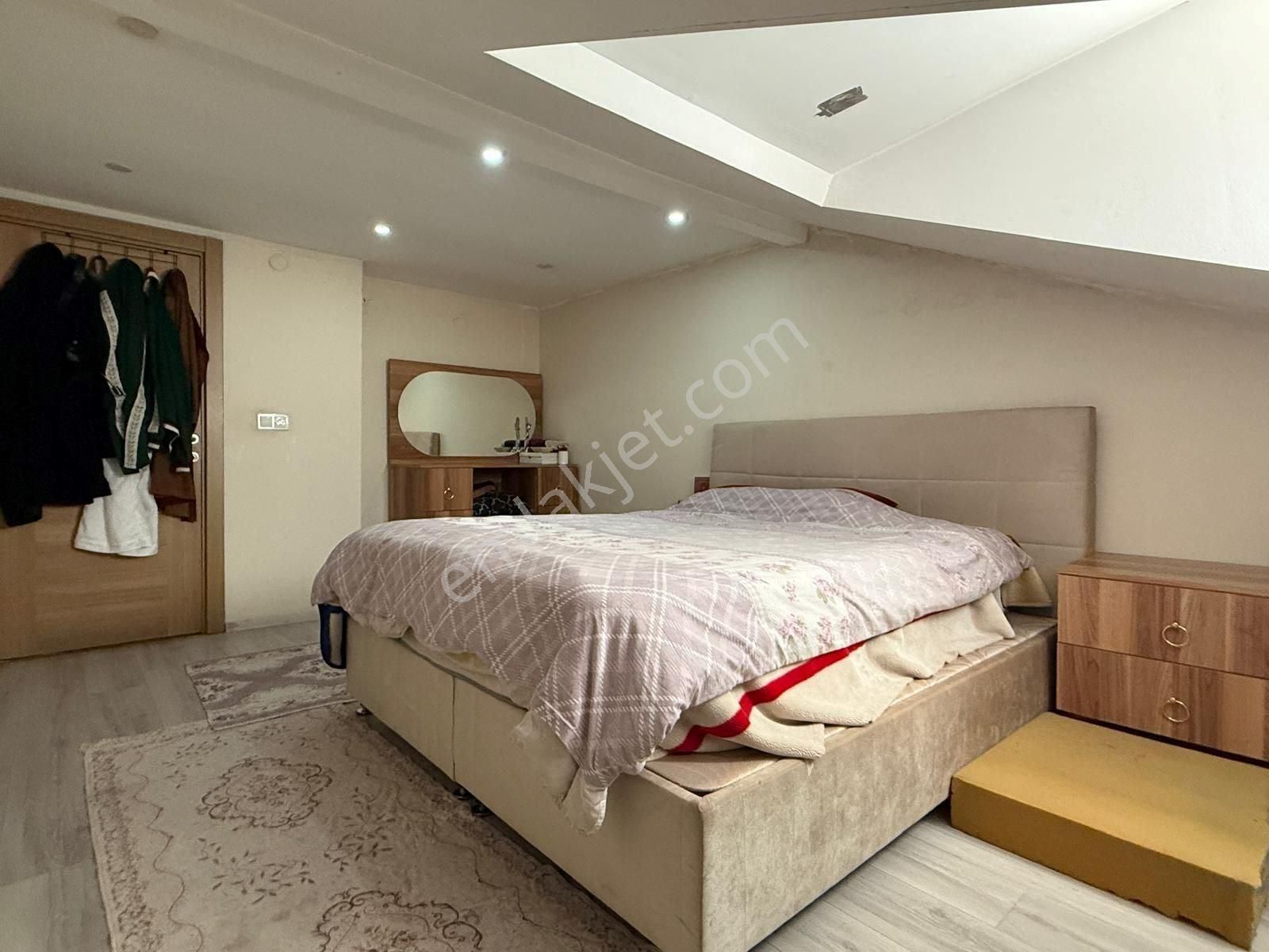 Başakşehir Güvercintepe Mahallesi Satılık 4+2 Dubleks Daire - Görsel 12