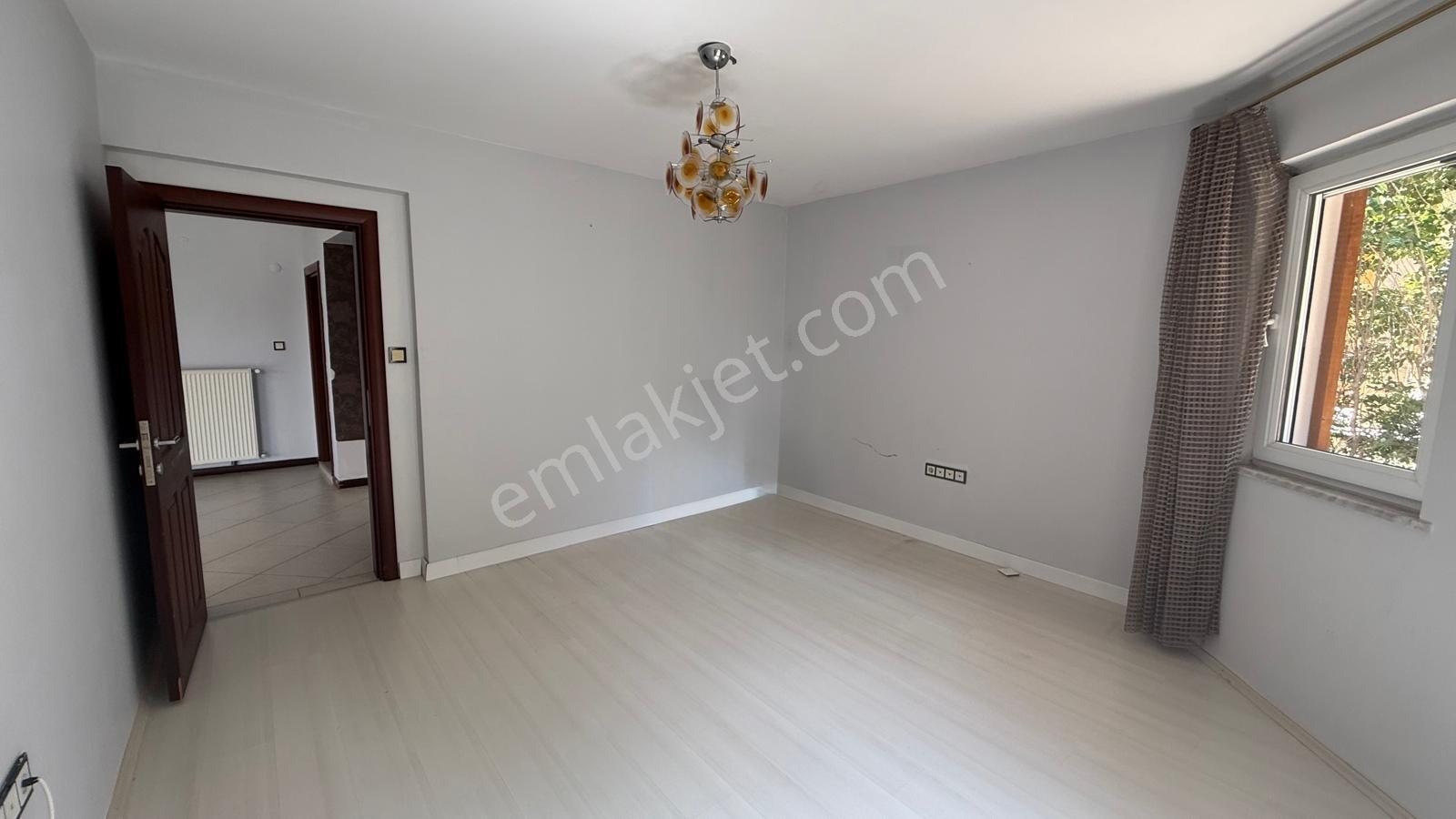 Turyap Hürriyet Ten Erguvan Villarında 5+1 Kiralık Villa - Görsel 26