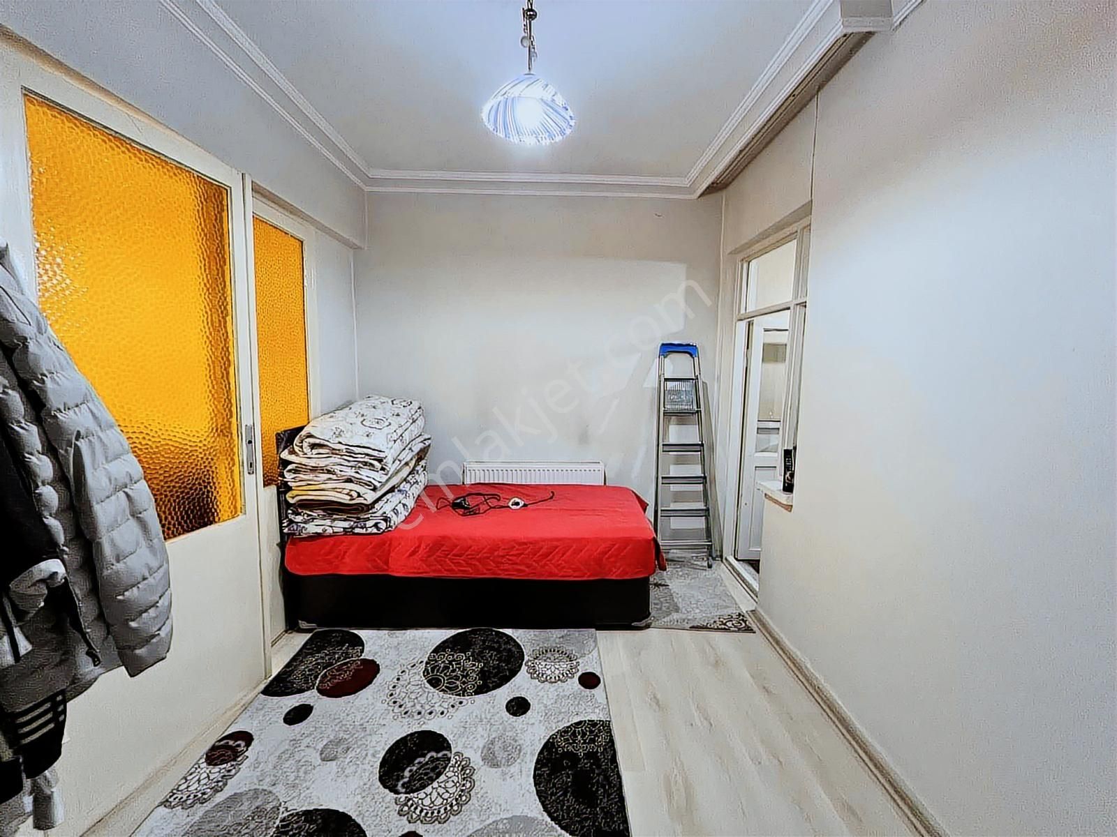 İkiaa Gayrimenkulden Çarşı İçi Yatırıma Uygun Satılık 3+1 Daire - Görsel 6