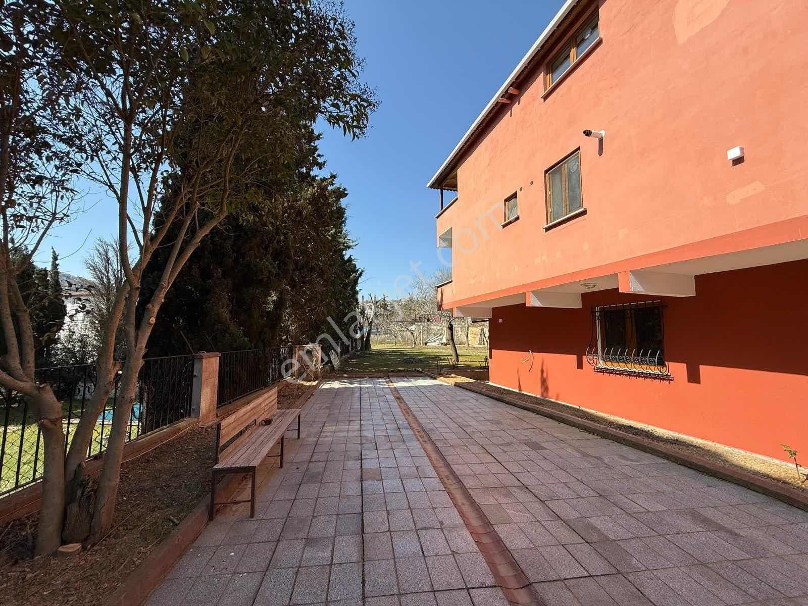 Boğaz Manzaralı Tünele Yakın Dubleks Daıre - Görsel 5