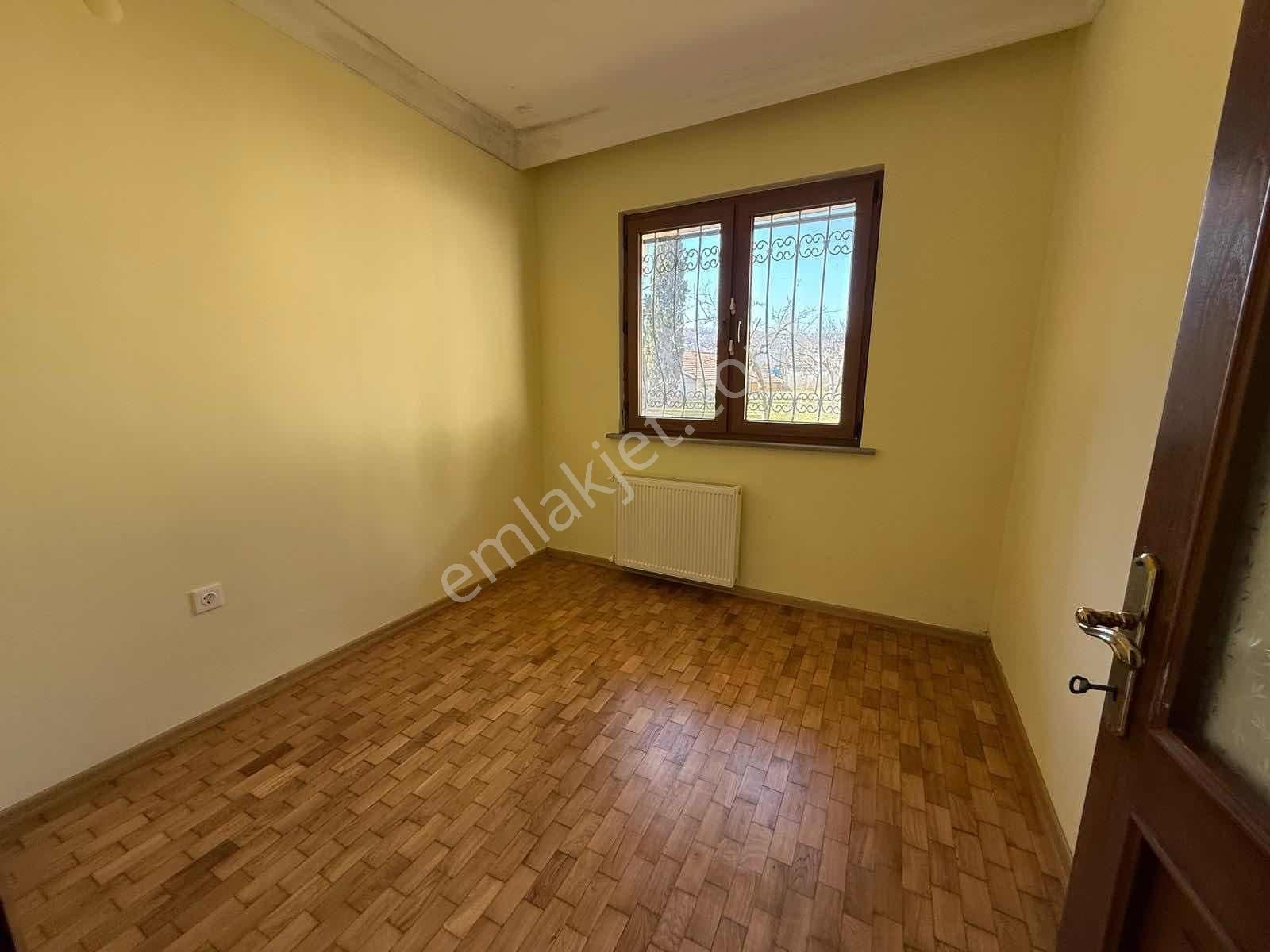 Boğaz Manzaralı Tünele Yakın Dubleks Daıre - Görsel 17