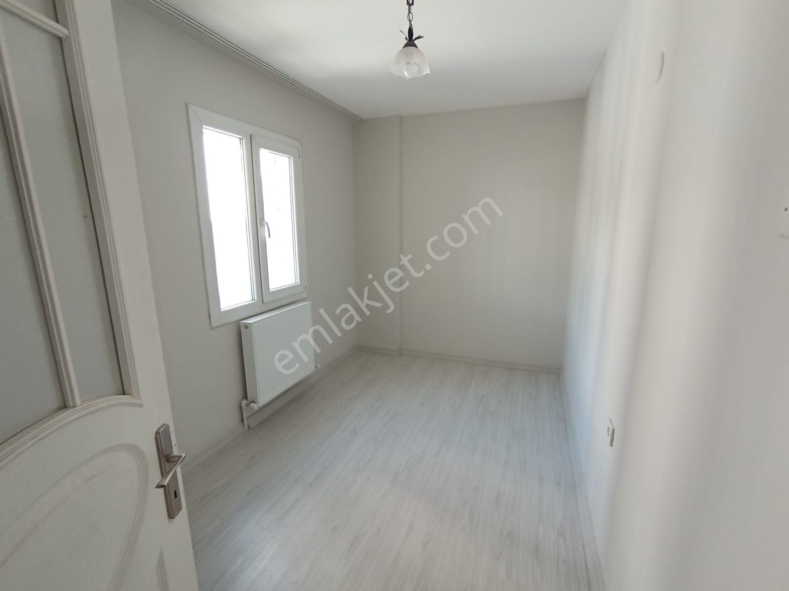 Günaltay Mh Merkez'de Doğal Gazlı 3+1 125 M2 Temiz Arakat Daire - Görsel 3