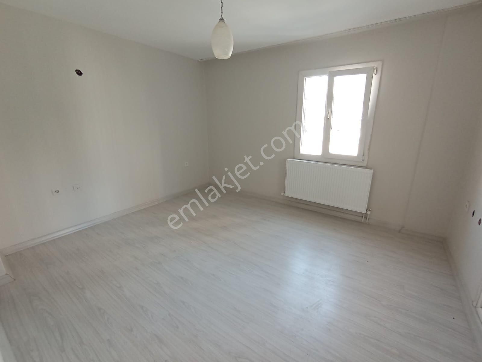 Günaltay Mh Merkez'de Doğal Gazlı 3+1 125 M2 Temiz Arakat Daire - Görsel 5