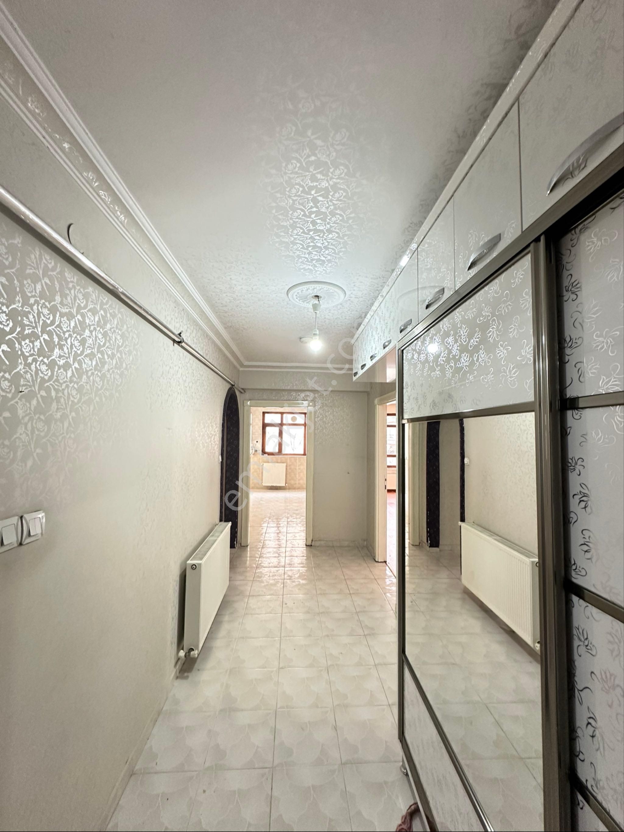 Karapürçekte Kiralık Kat Konumunda 3+1 Daire - Görsel 3