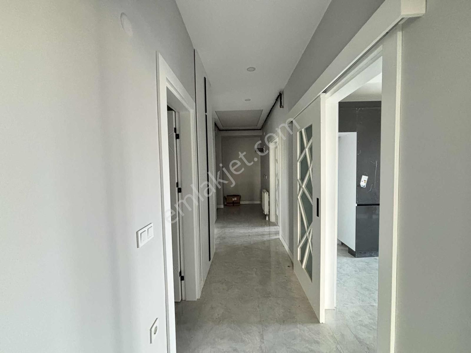 Fa Özbir'den Cumhuriyette 7/24 Güvenlikli Site İçi 2+1daire - Görsel 31