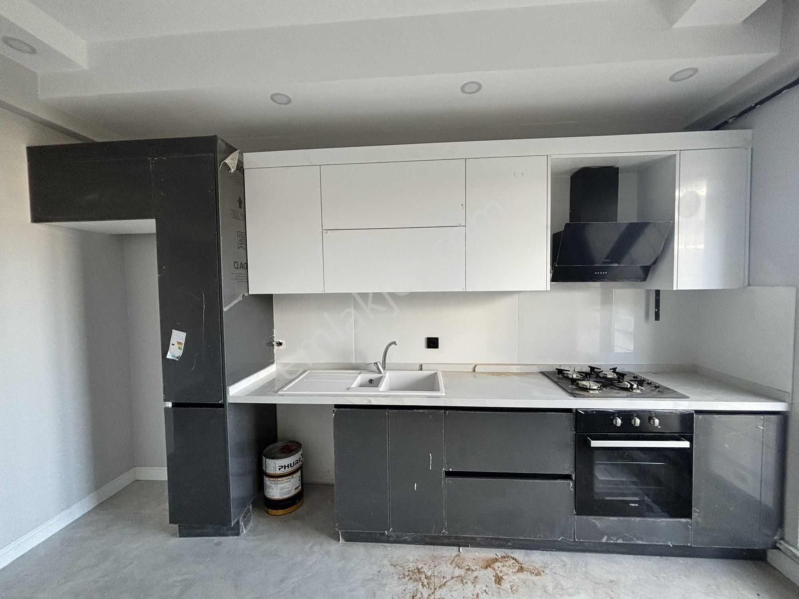 Fa Özbir'den Cumhuriyette 7/24 Güvenlikli Site İçi 2+1daire - Görsel 15