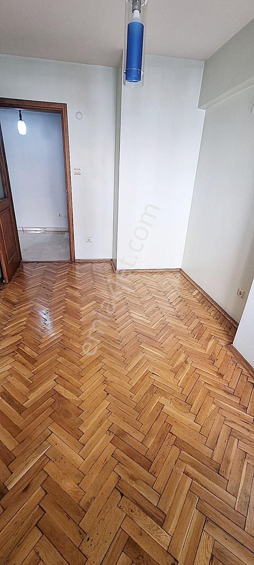 Madenler Çekmeköy Metrosuna Yakın Kombili 130 M2 3+1 Ferah Daire - Görsel 19