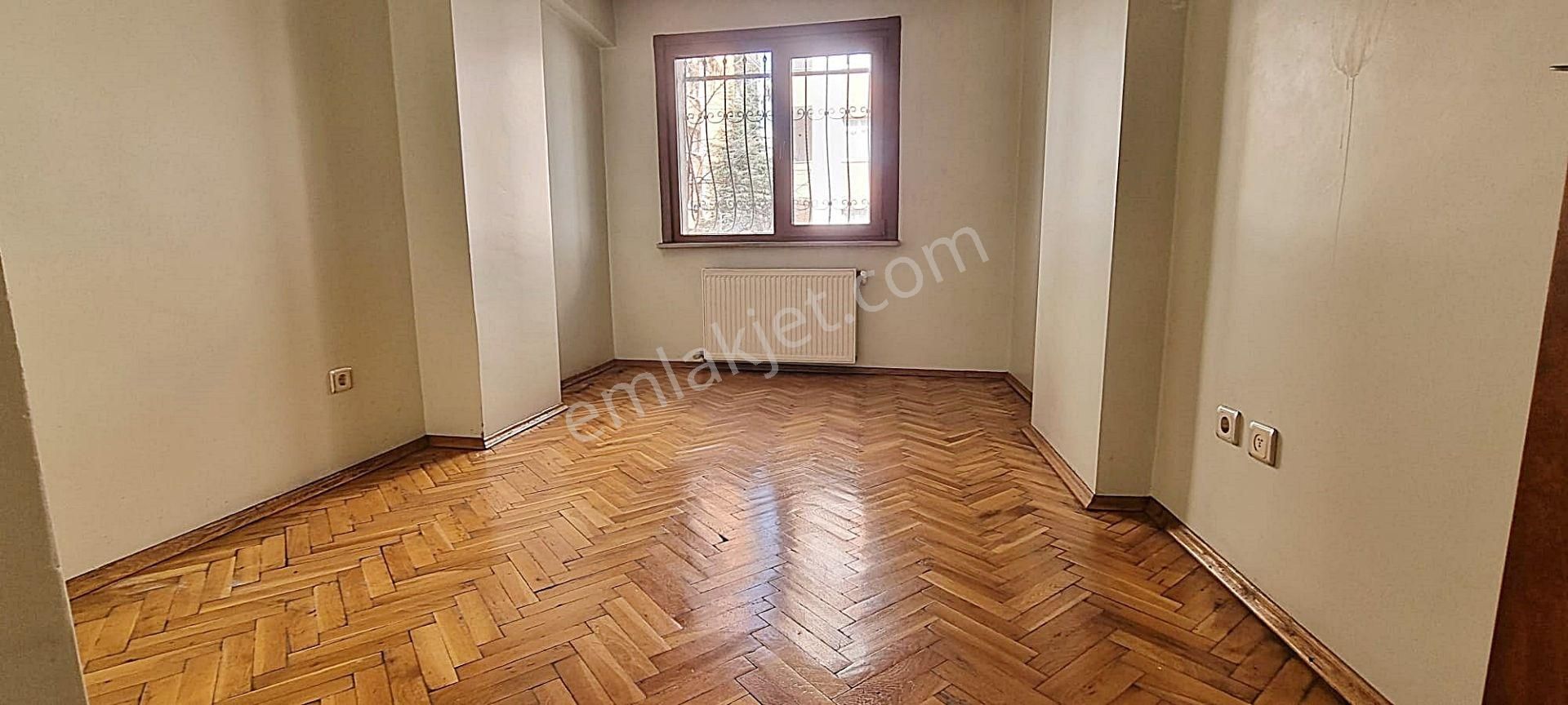 Madenler Çekmeköy Metrosuna Yakın Kombili 130 M2 3+1 Ferah Daire - Görsel 11