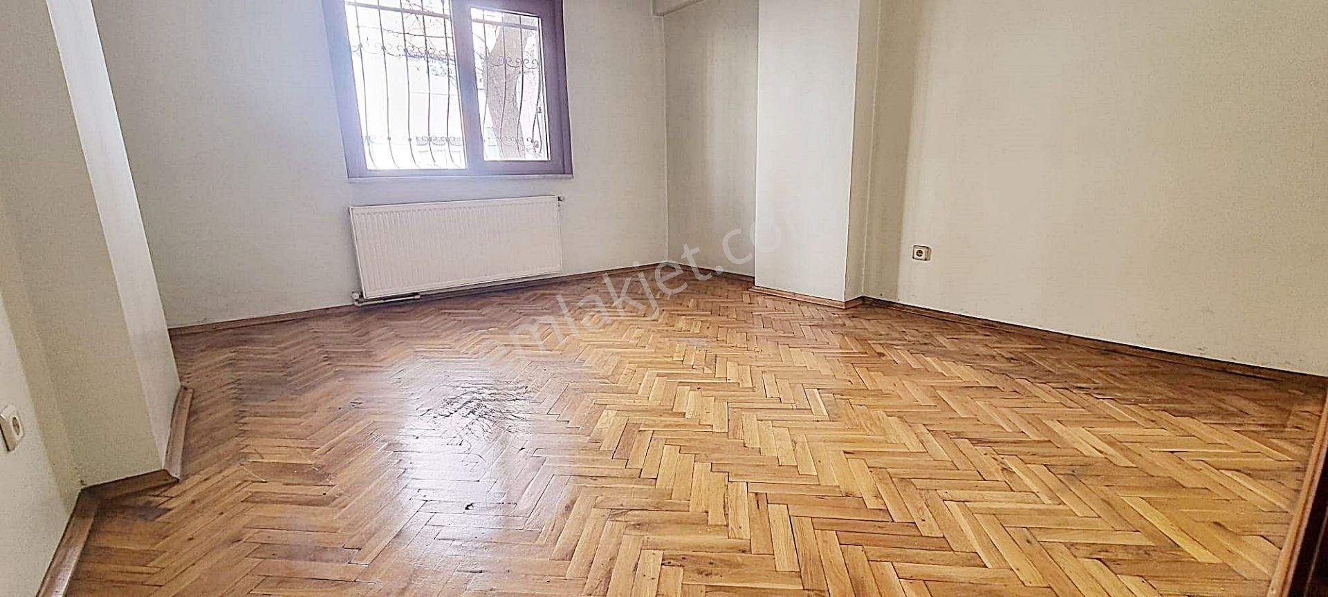 Madenler Çekmeköy Metrosuna Yakın Kombili 130 M2 3+1 Ferah Daire - Görsel 9