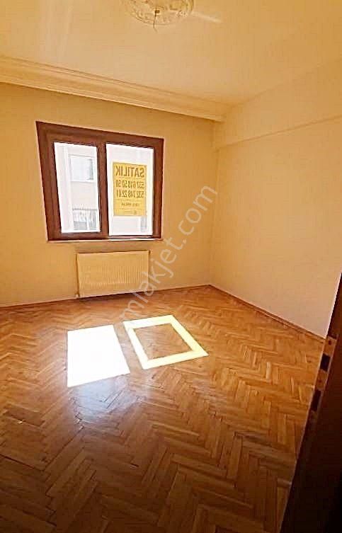 Madenler Çekmeköy Metrosuna Yakın Kombili 130 M2 3+1 Ferah Daire - Görsel 14