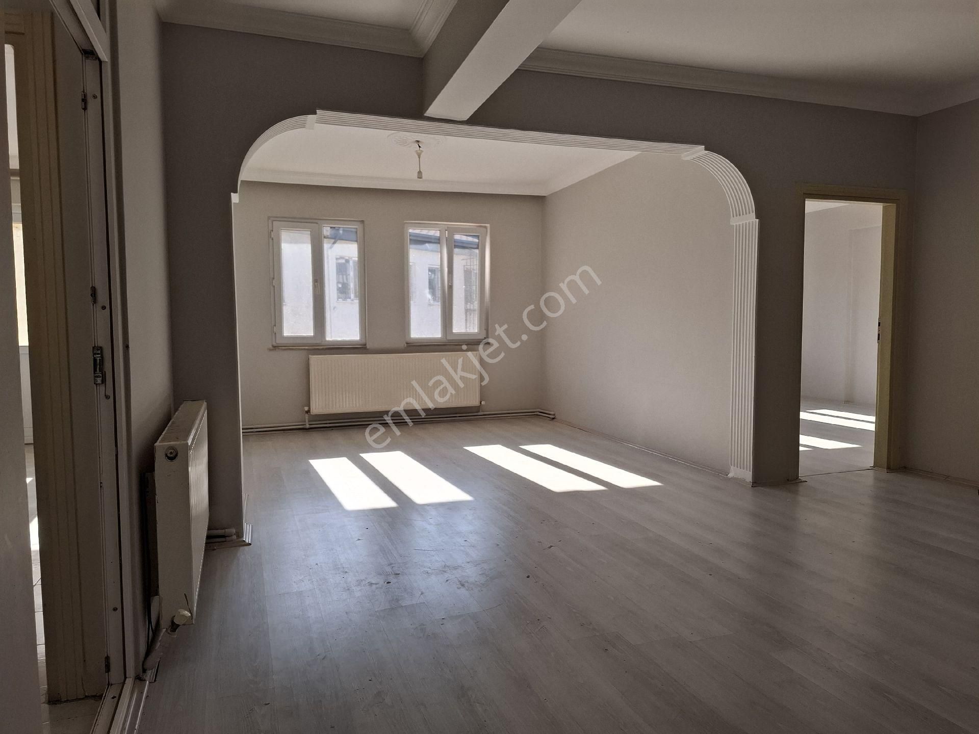 Sahibinden Bankalar Caddesinde Kiralık Daire - Görsel 2