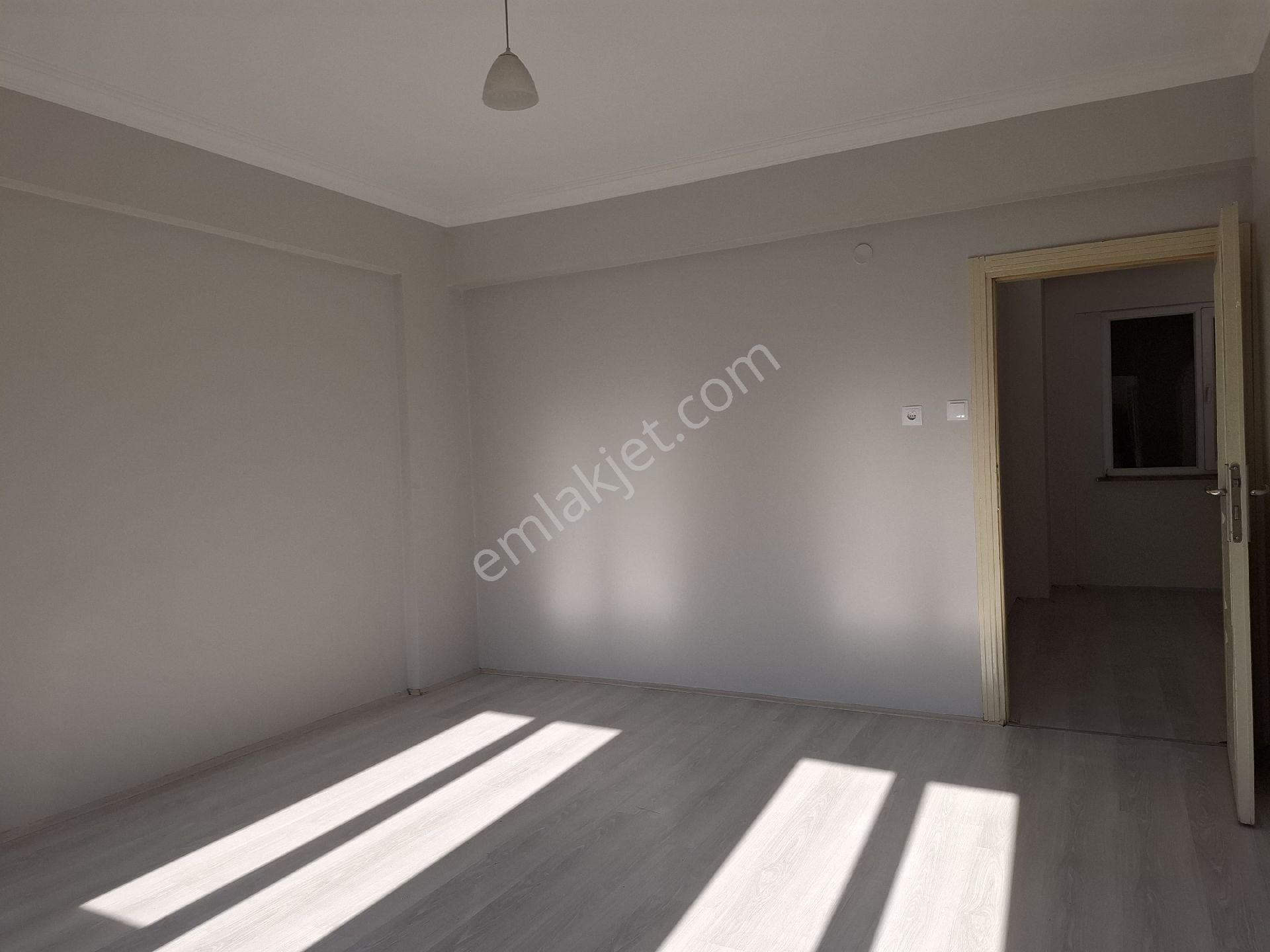 Sahibinden Bankalar Caddesinde Kiralık Daire - Görsel 8