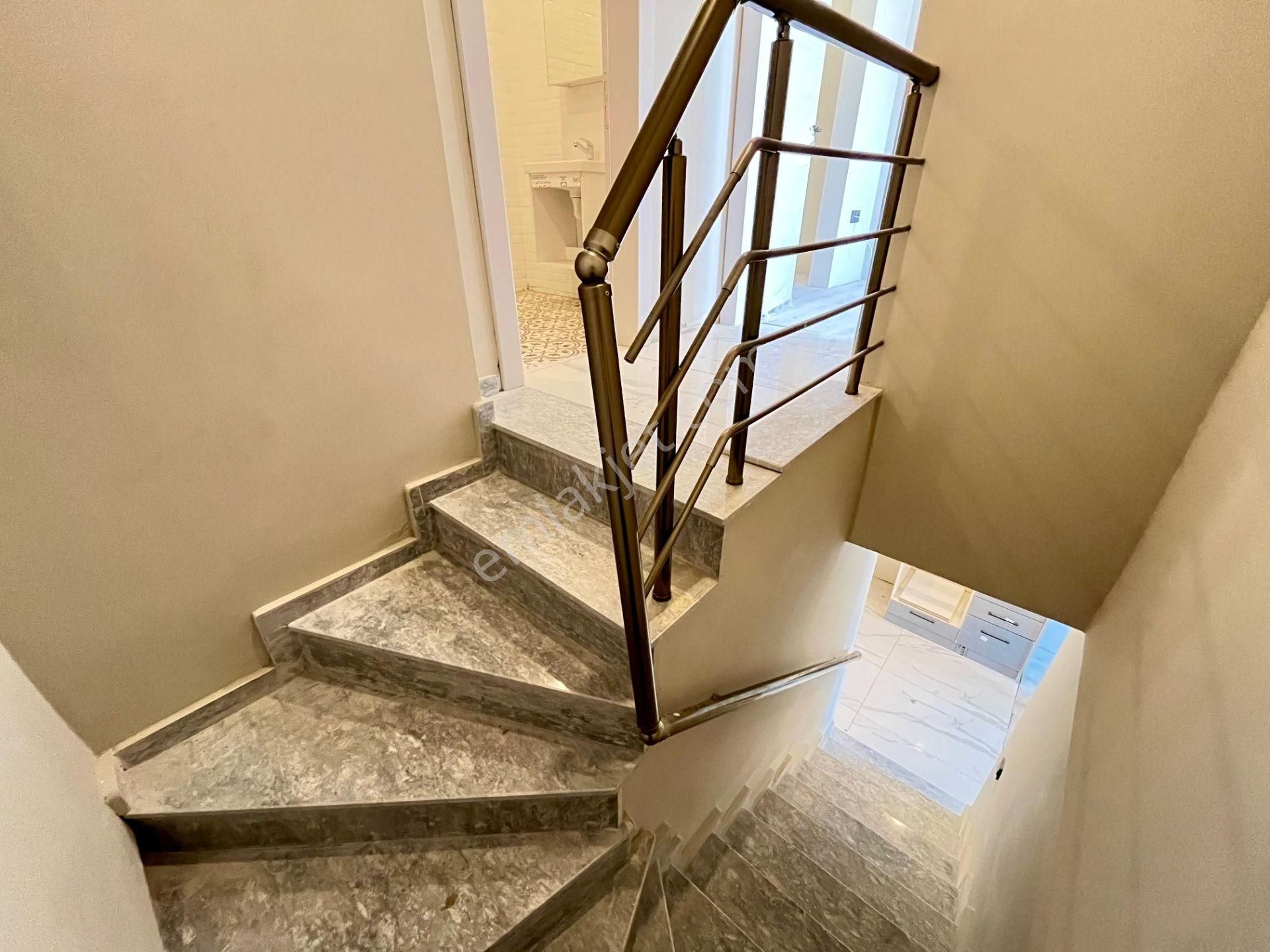 Akçay Sezgin Emlaktan Ön Cephe & Lüx Tasarım Satılık 2+1 Dublex - Görsel 23