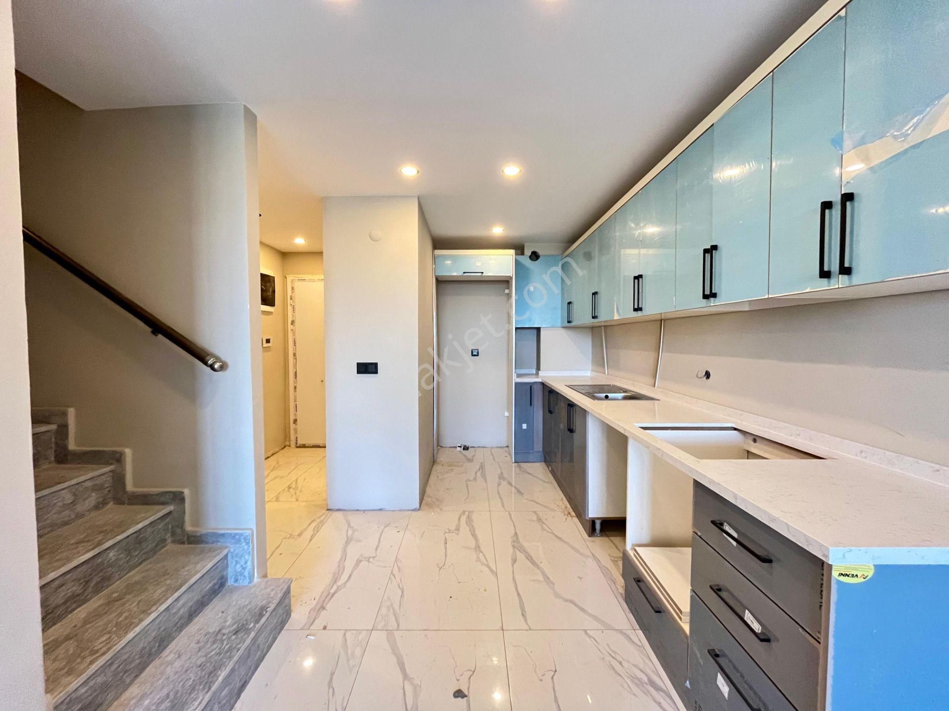 Akçay Sezgin Emlaktan Ön Cephe & Lüx Tasarım Satılık 2+1 Dublex - Görsel 12