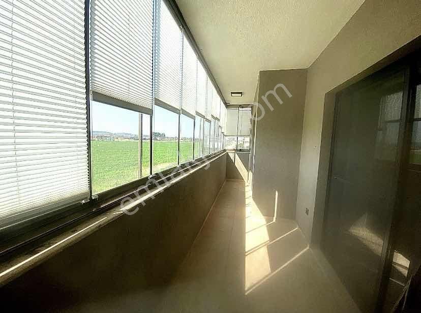 Remax Arma'dan Torbalı'da Site İçinde 3+1 Kiralık Geniş Daire - Görsel 11