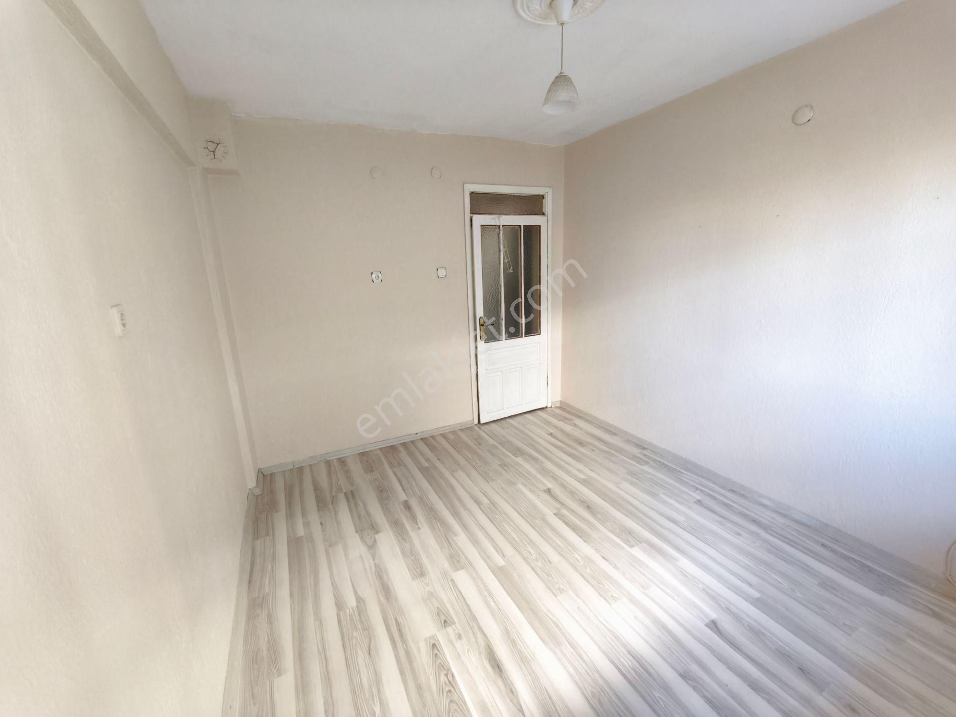 Özevim Emlaktan Irmak Mahallesi Kombili Kiralık 2+1 Daire - Görsel 21