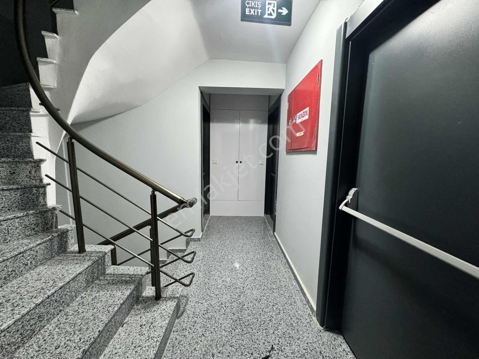 Kordonboyu'nda Deniz Manzaralı 2+1 Prestijli Satılık Daire - Görsel 13