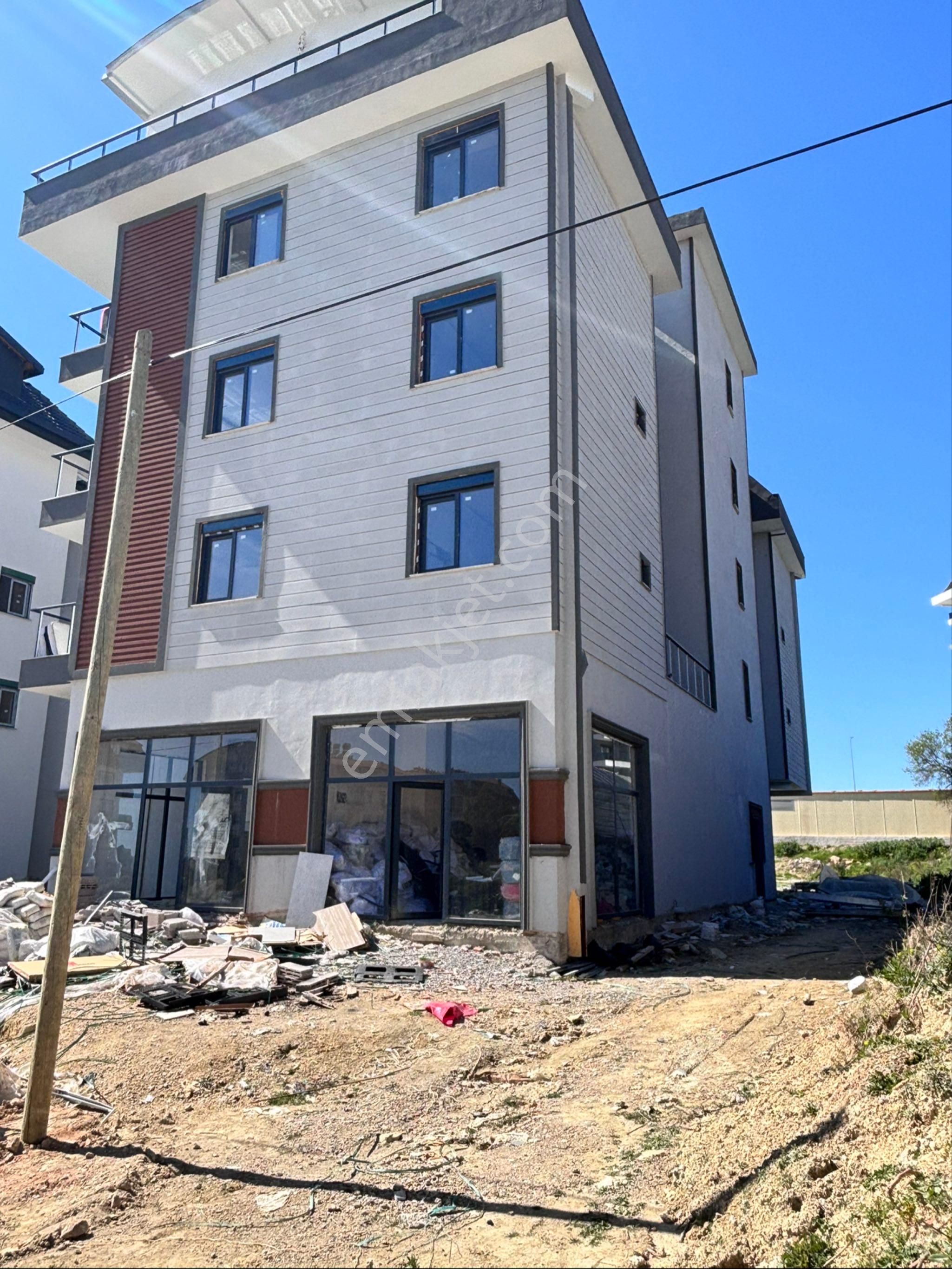 Alanya Payallarda Ebeveyn Banyolu Satılık 2+1 Daire