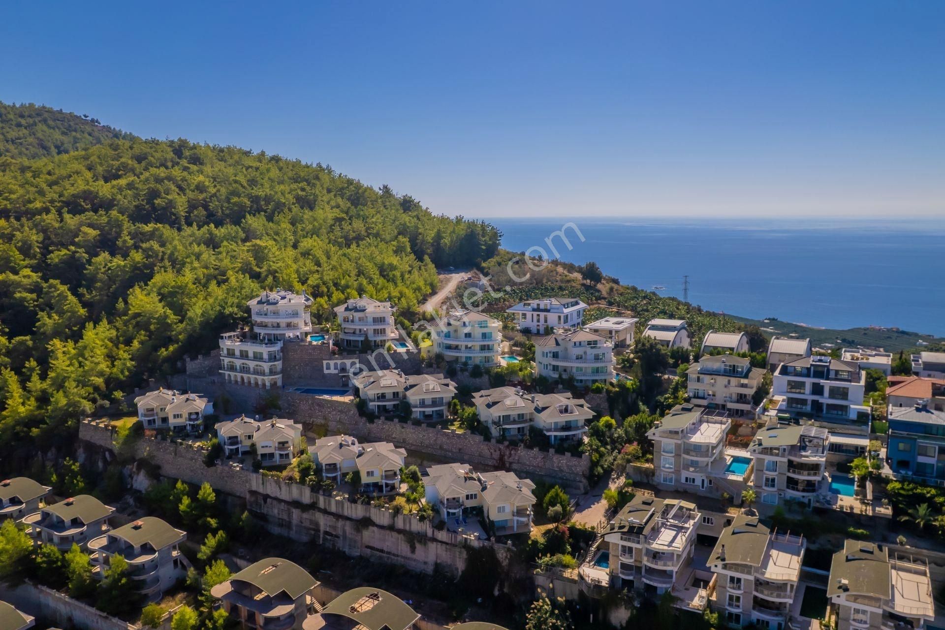 Alanya Kargıcak Panoramik Manzaralı Muhteşem 3+1 Mobilyalı Villa - Görsel 4