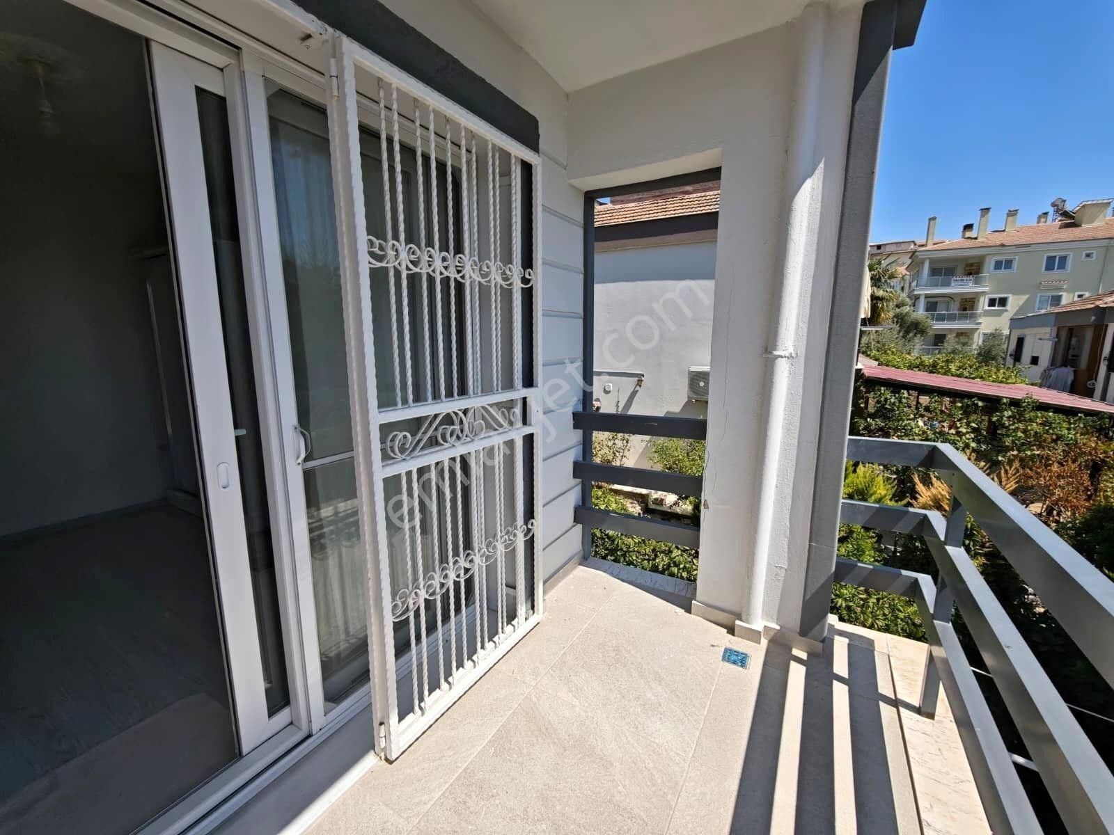 Kuşadası Kadınlar Denizi Satılık 3+1 Bakımlı Dublex Villa - Görsel 23