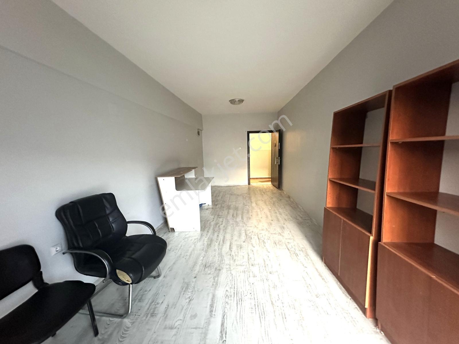 Remax Advantage-metro Yanında,fomara Manzaralı Ofis(takasa Açık) - Görsel 5