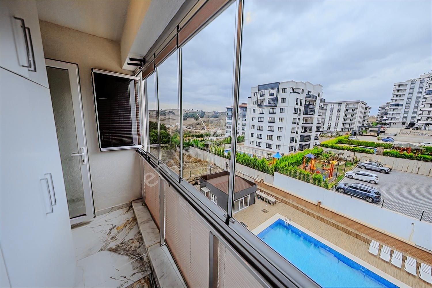 Havuzlu Butik Sitede Mimari Dokunuşlu Yerden Isıtmalı Balkon - Görsel 26